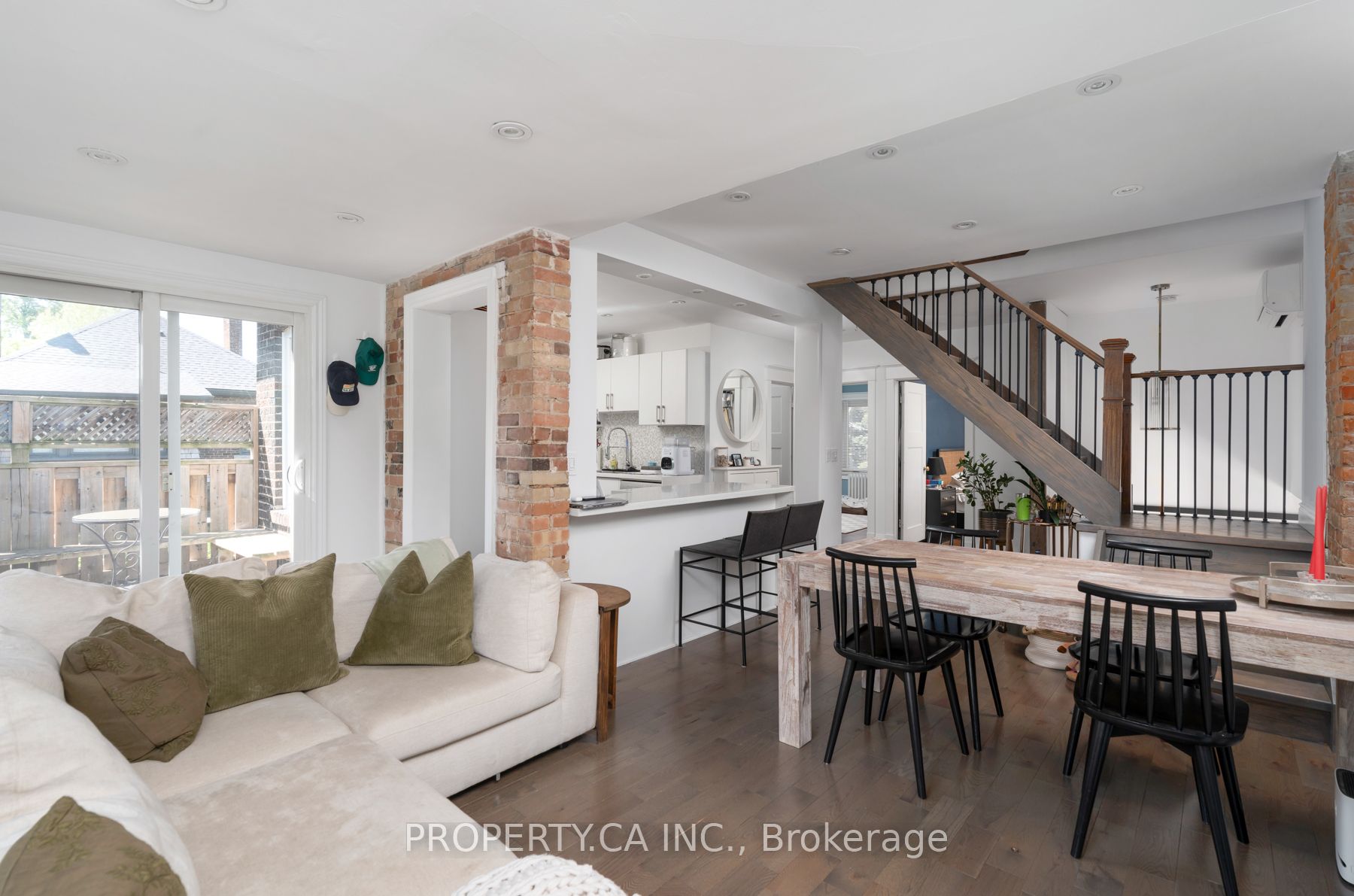 9 Fairview Avenue Property Photo 13