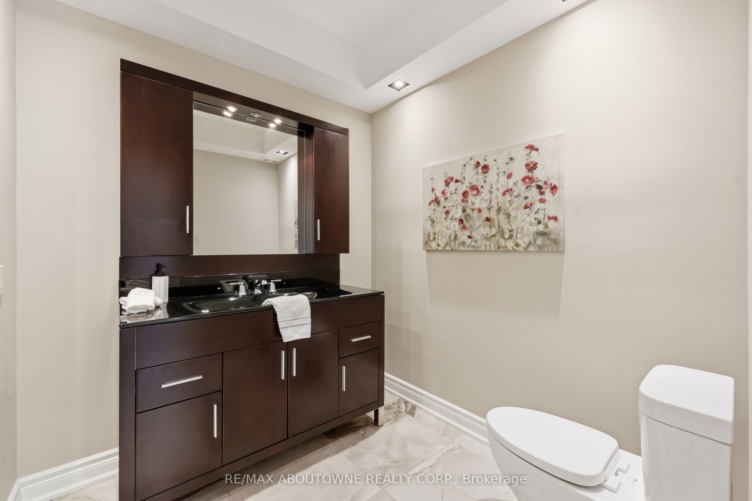 437 Cairncroft Road Property Photo 19