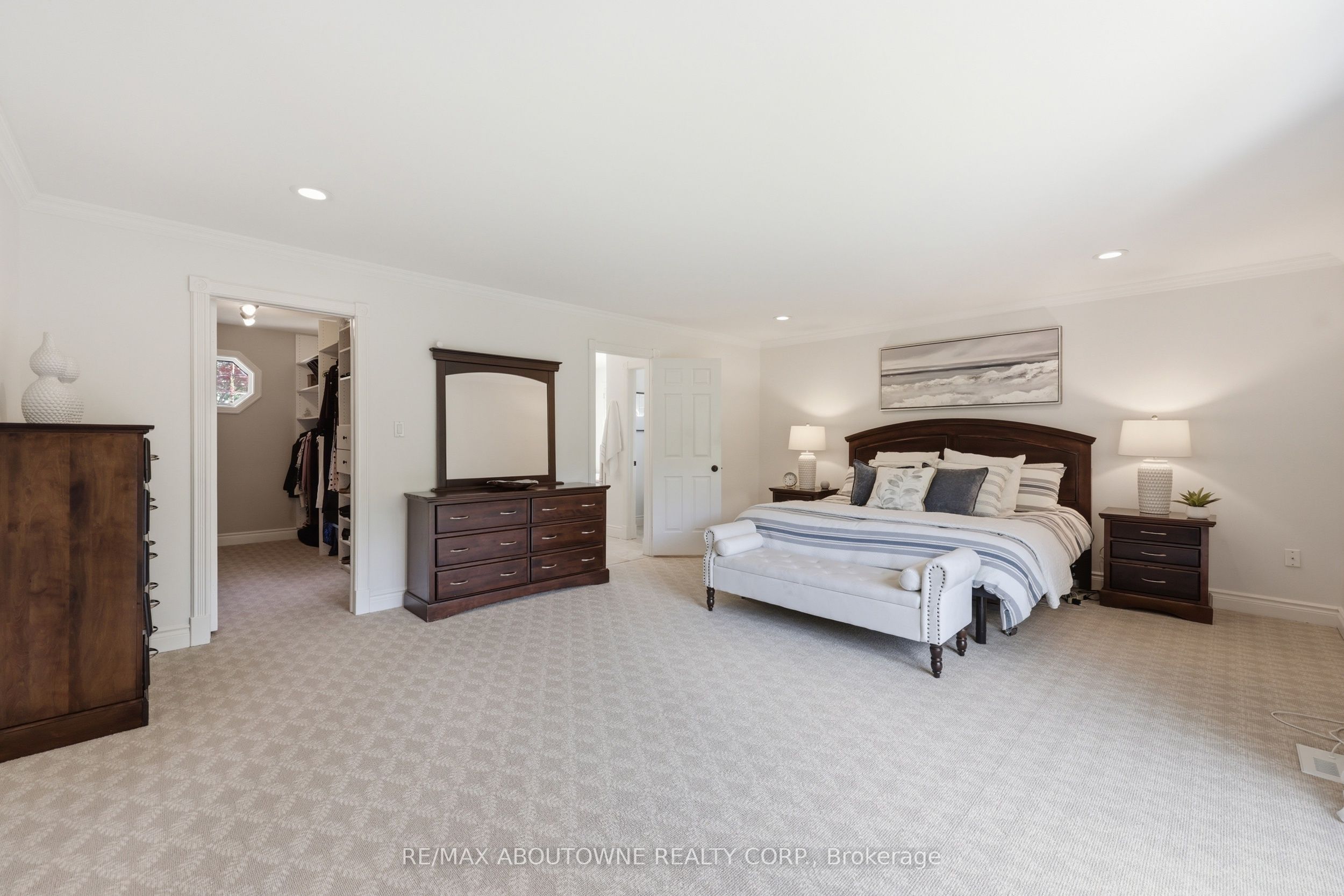 437 Cairncroft Road Property Photo 27
