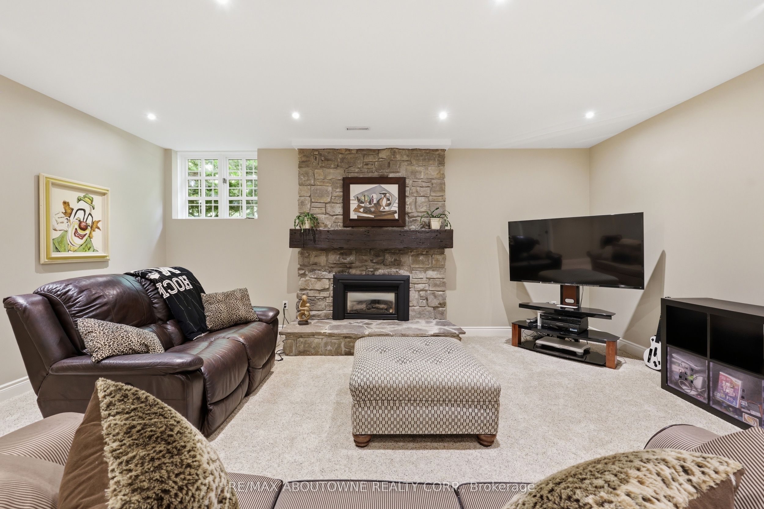 437 Cairncroft Road Property Photo 41