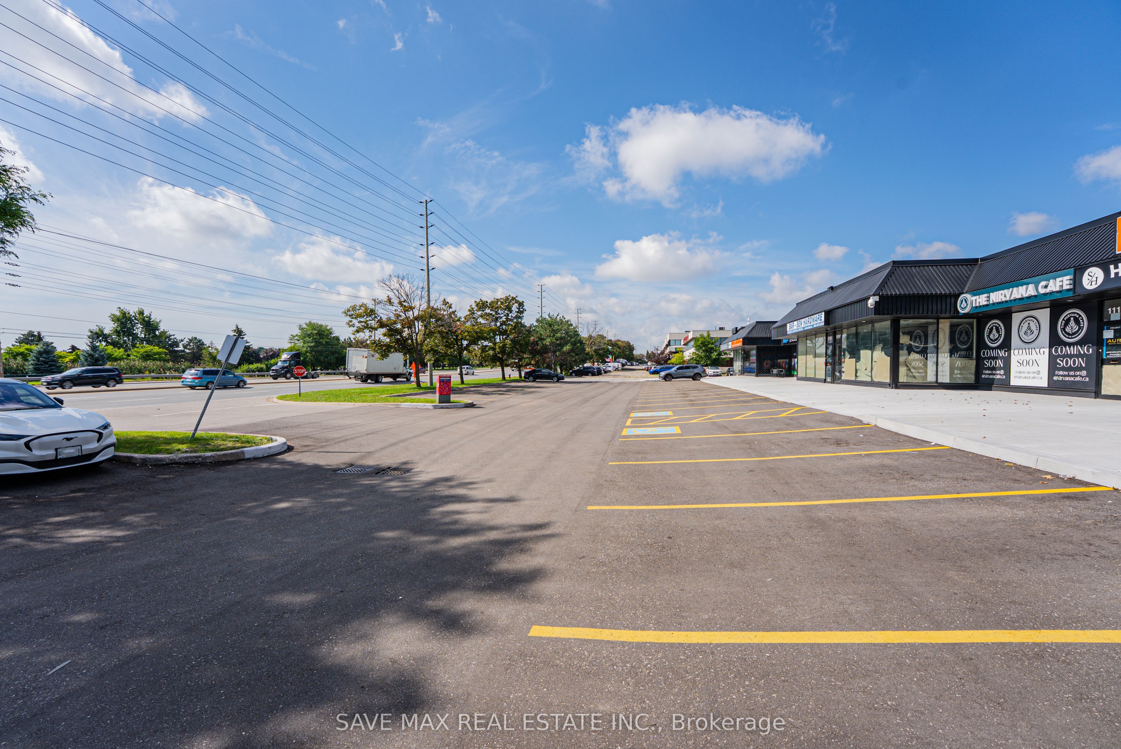 1123 Derry Road Property Photo 4