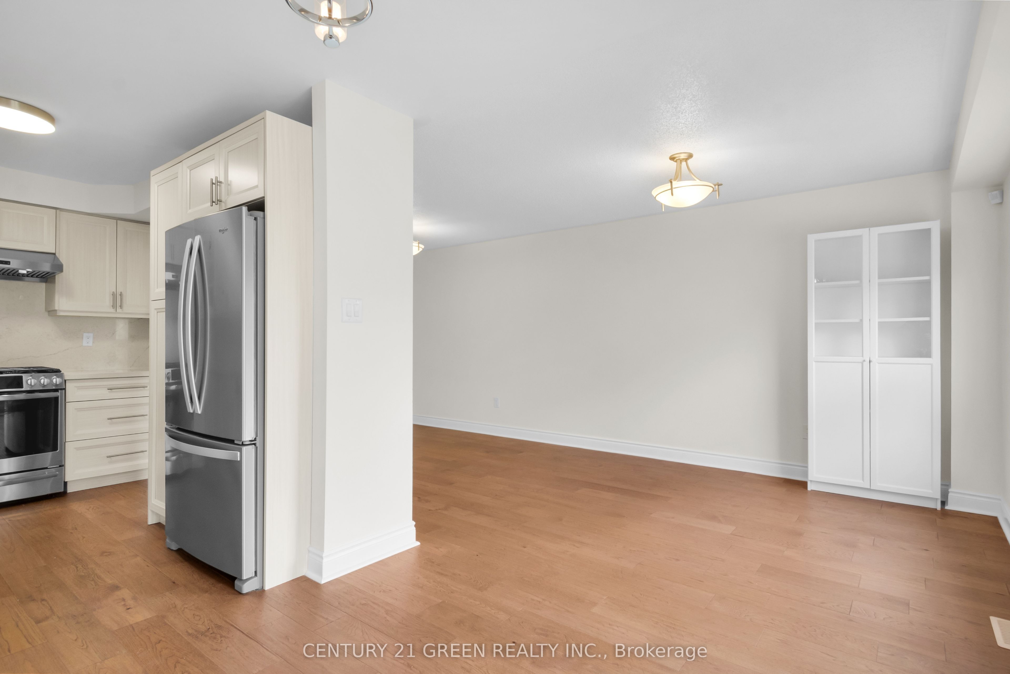 3081 Hawktail Crescent Property Photo 10