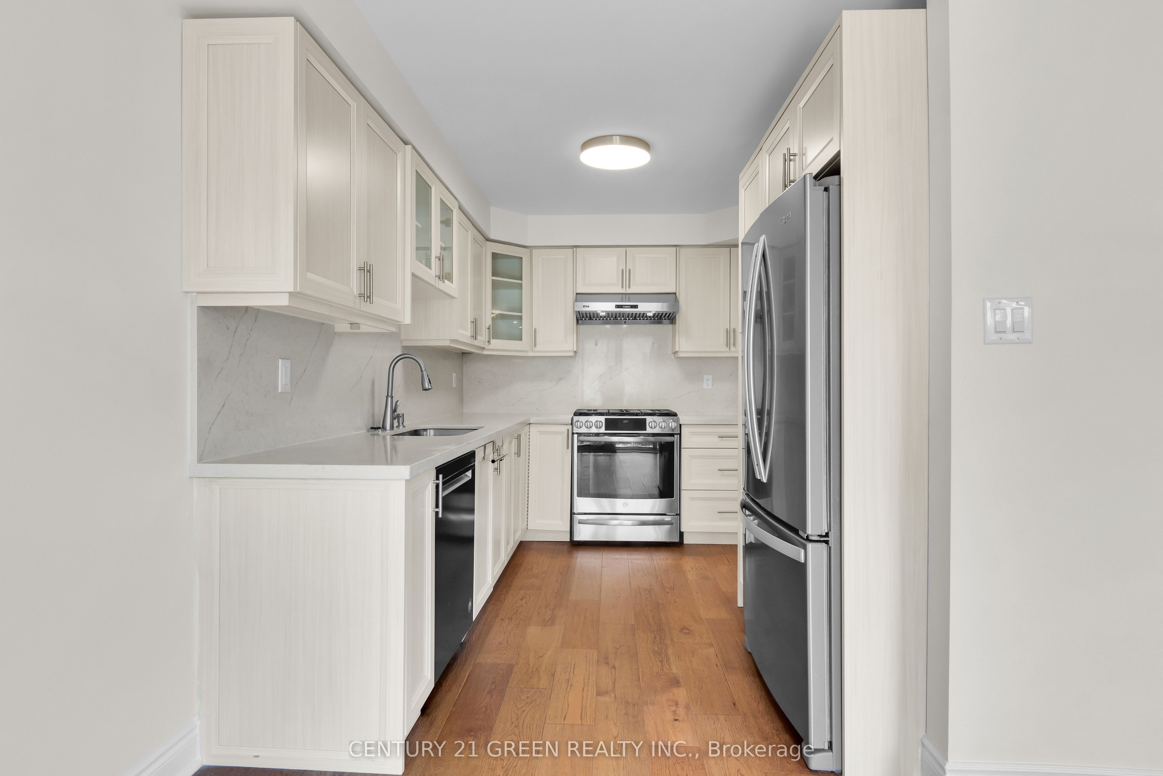 3081 Hawktail Crescent Property Photo 11