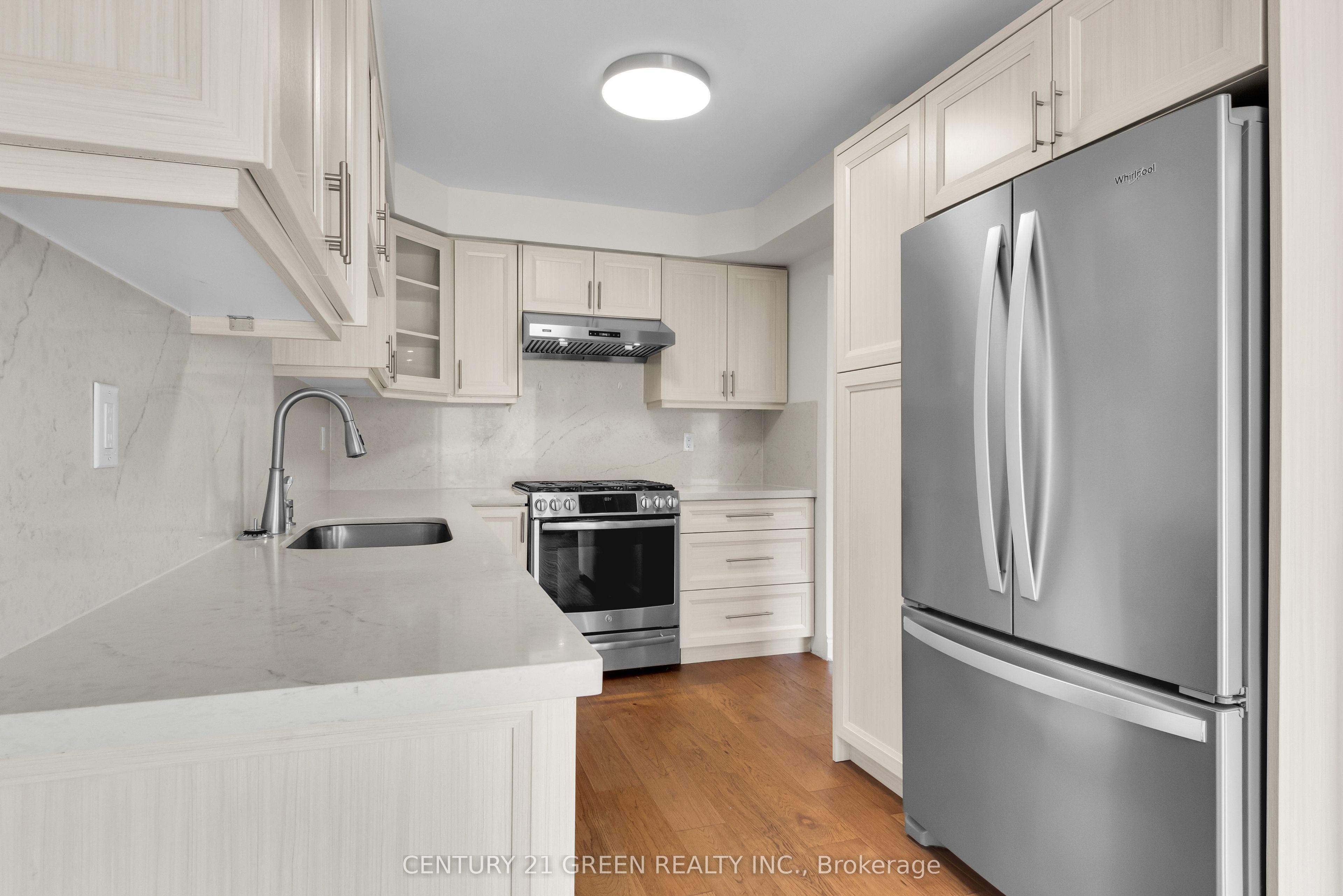 3081 Hawktail Crescent Property Photo 12