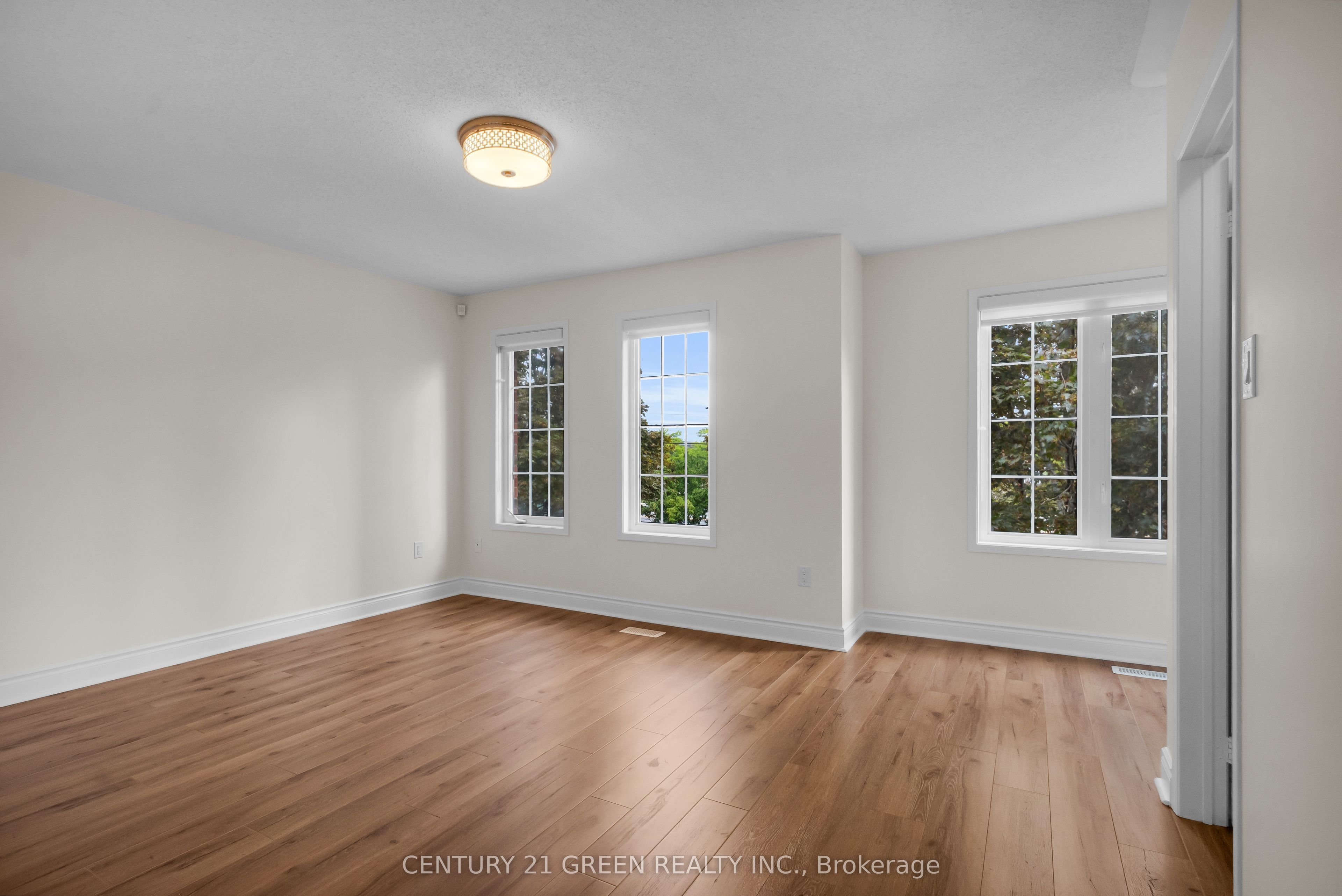 3081 Hawktail Crescent Property Photo 22