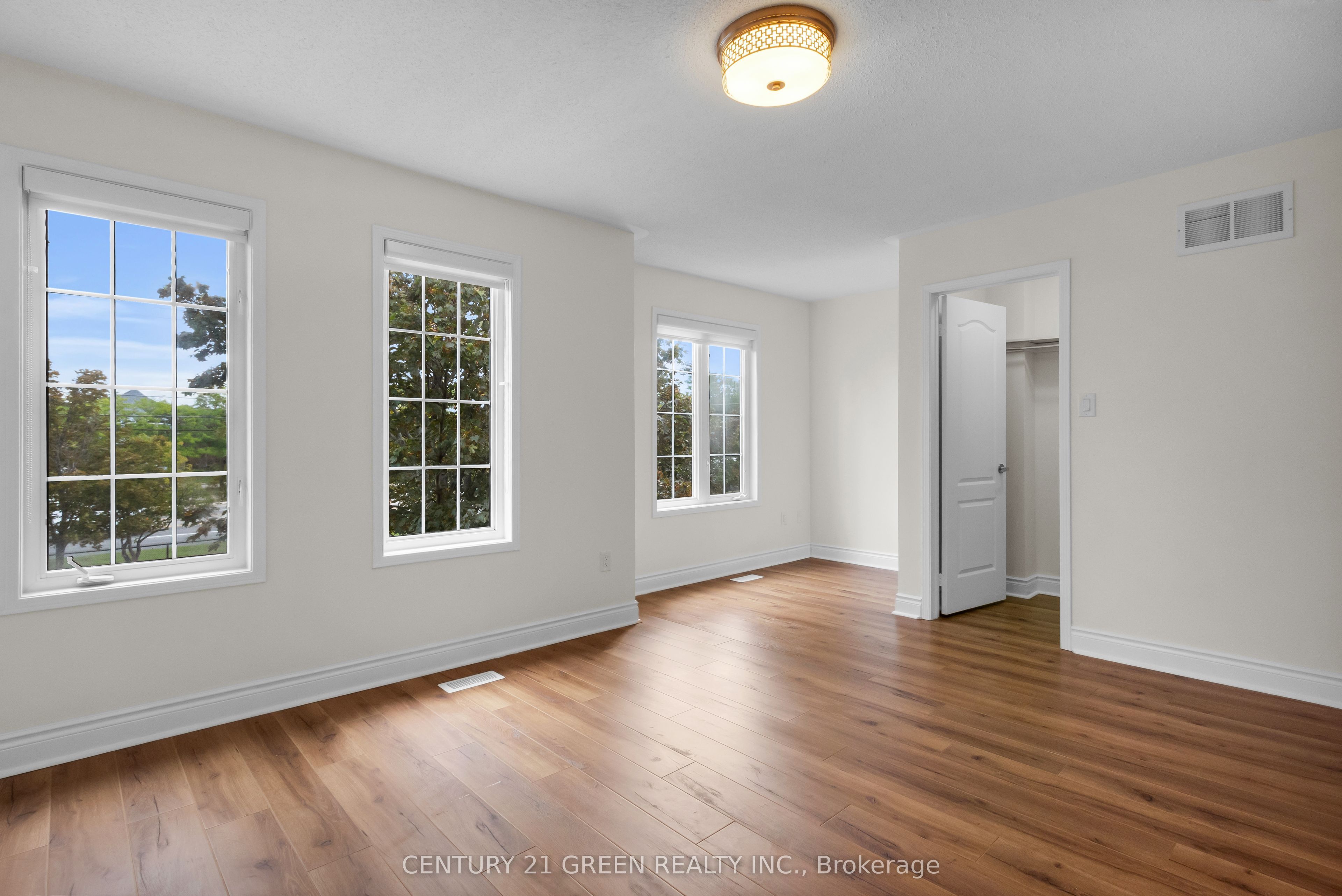 3081 Hawktail Crescent Property Photo 23