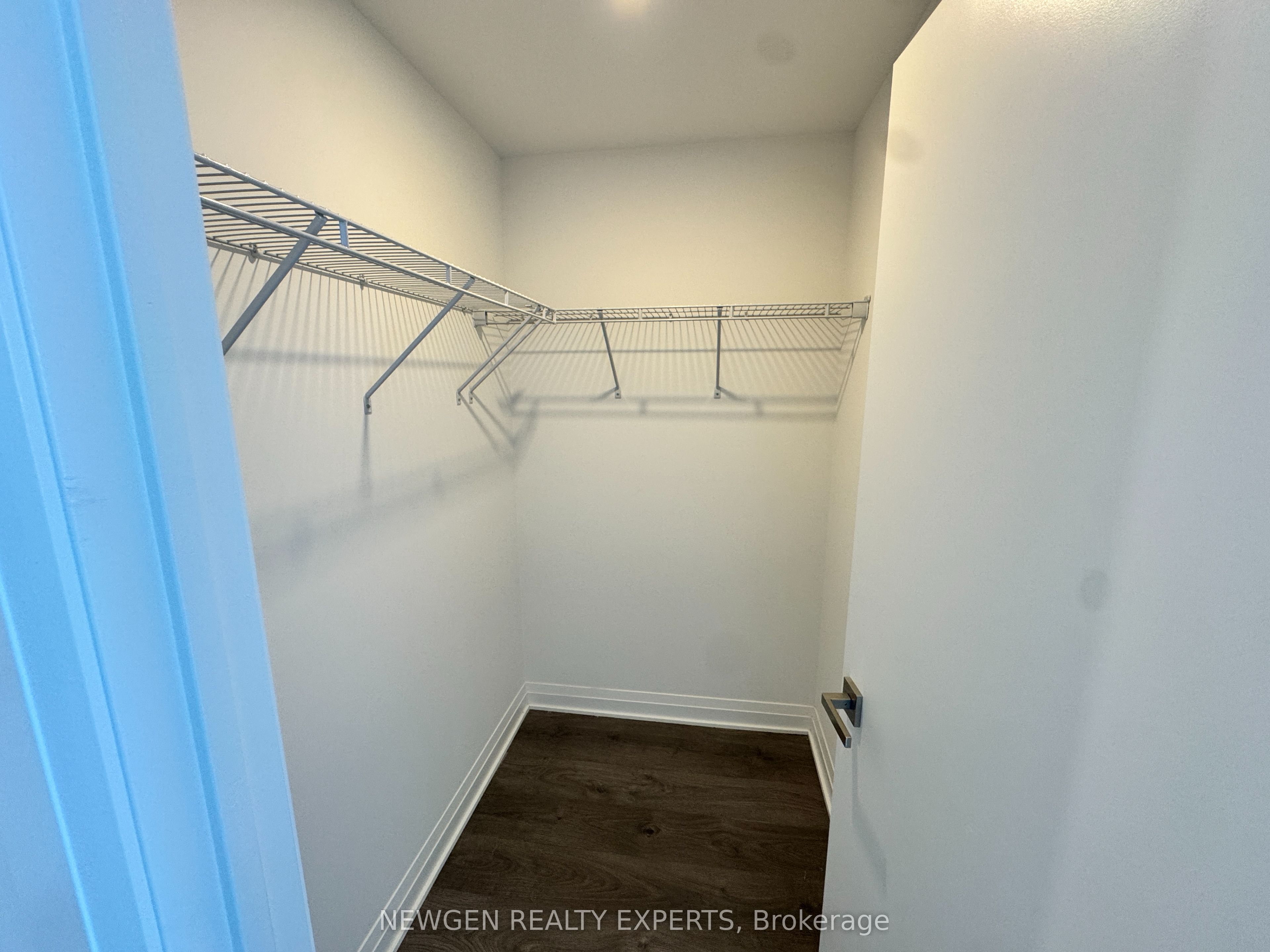 4015 The Exchange 5004 Property Photo 14