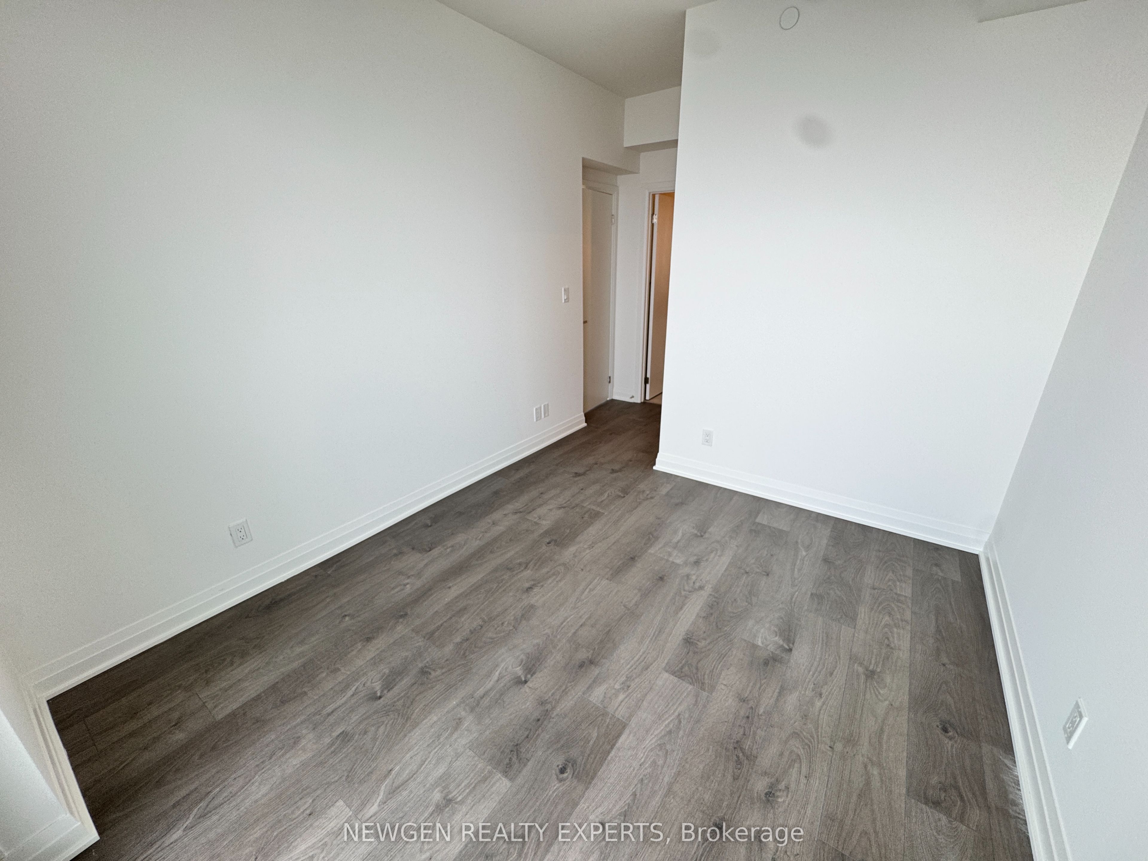 4015 The Exchange 5004 Property Photo 15