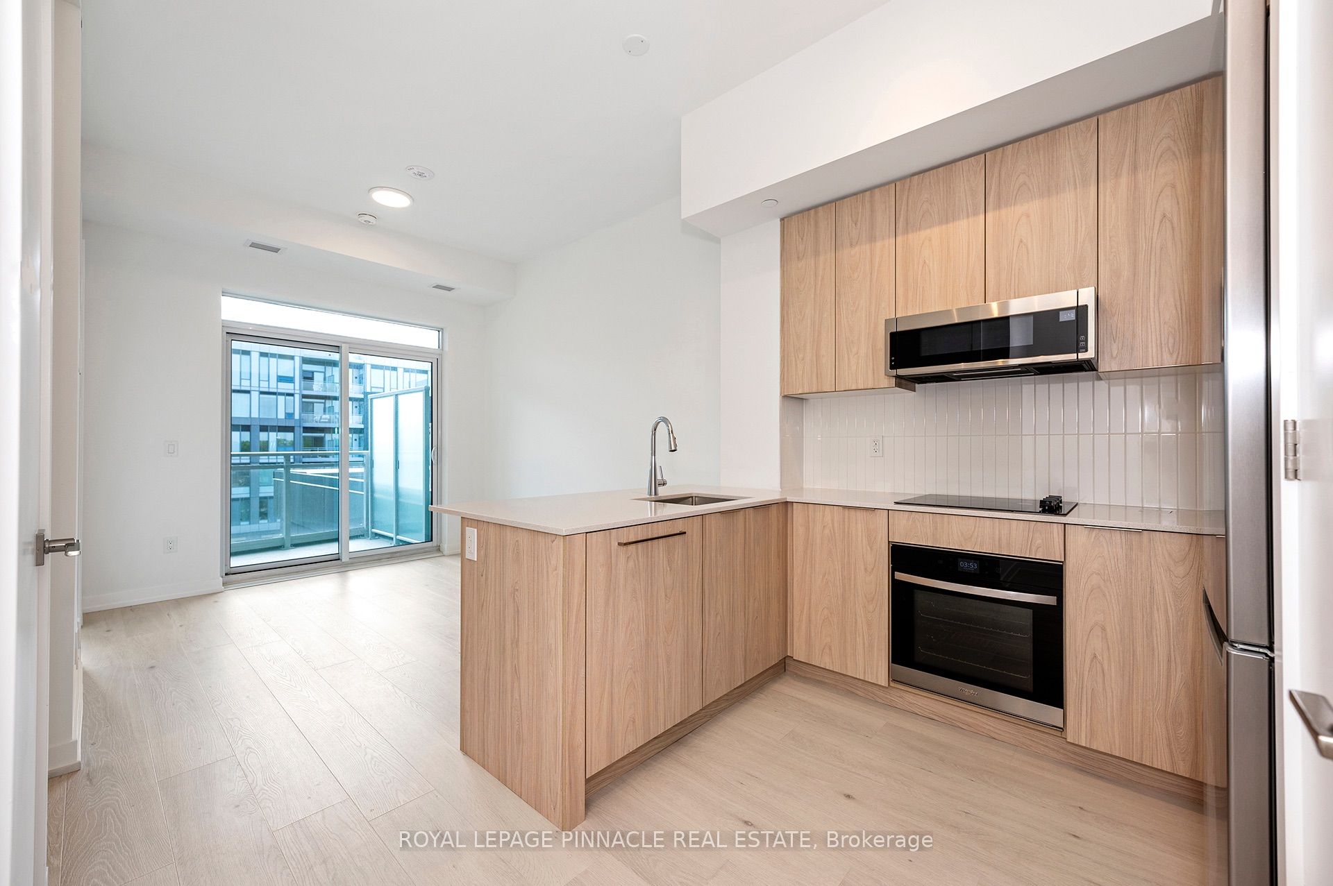 2501 Saw Whet Boulevard 403 Property Photo 10