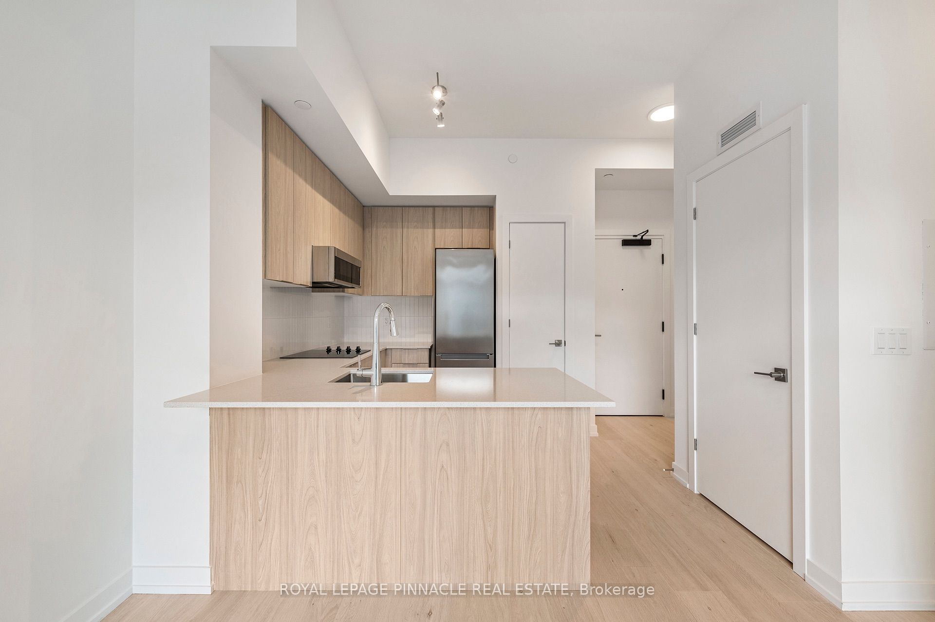 2501 Saw Whet Boulevard 403 Property Photo 15
