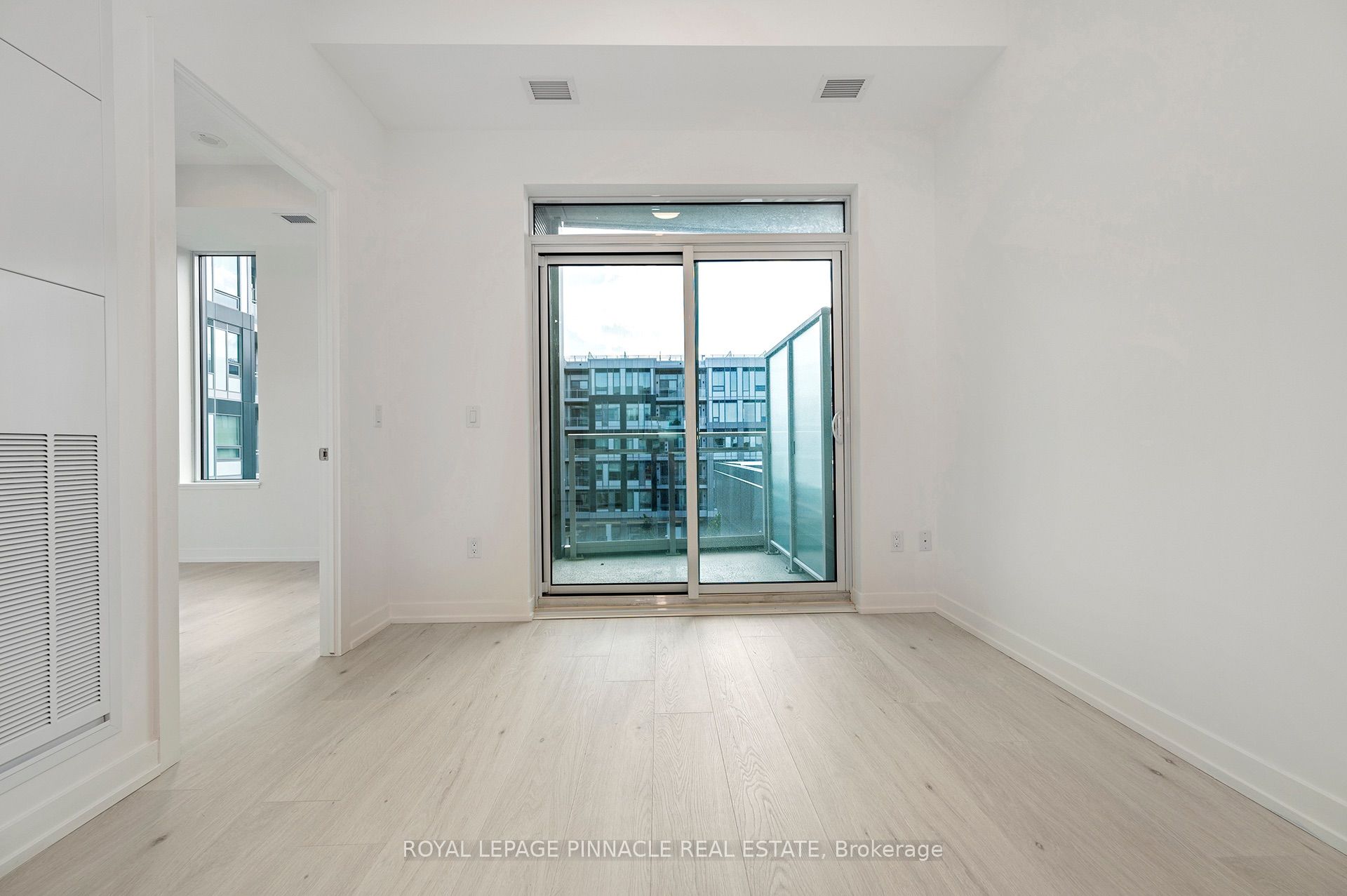 2501 Saw Whet Boulevard 403 Property Photo 19
