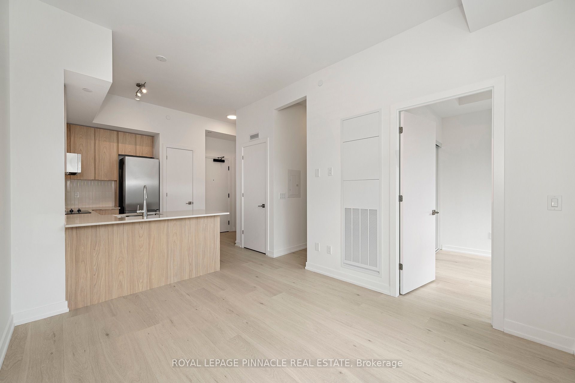 2501 Saw Whet Boulevard 403 Property Photo 21