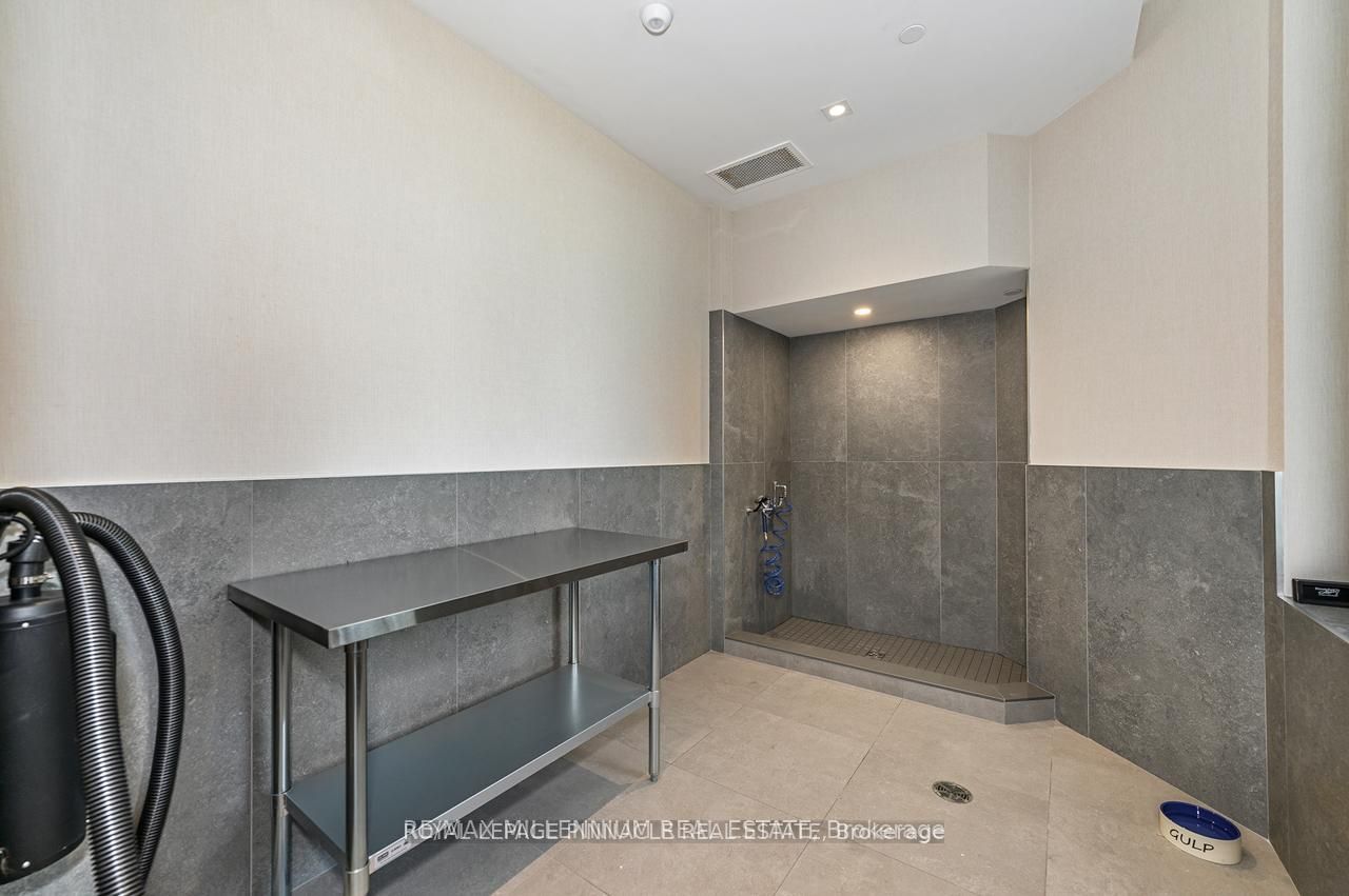 2501 Saw Whet Boulevard 403 Property Photo 34