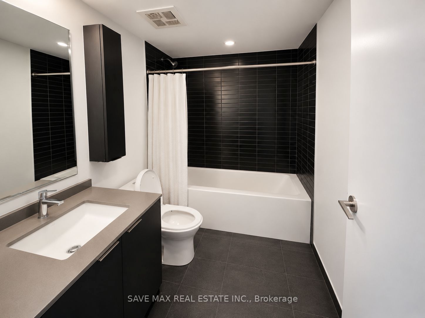 86 Dundas Street E 1606 Property Photo 8