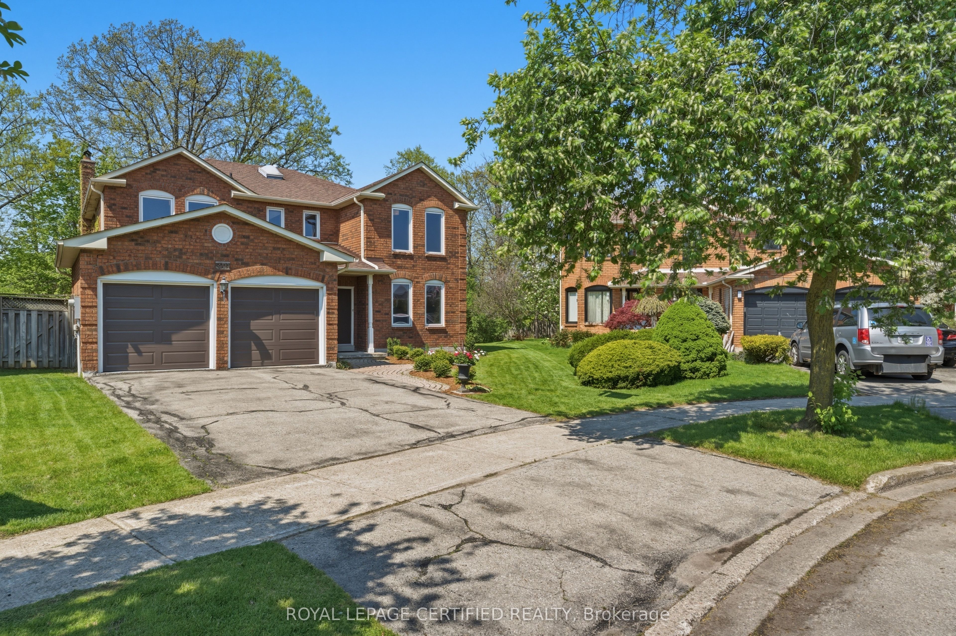 5211 Micmac Crescent Property Photo 1