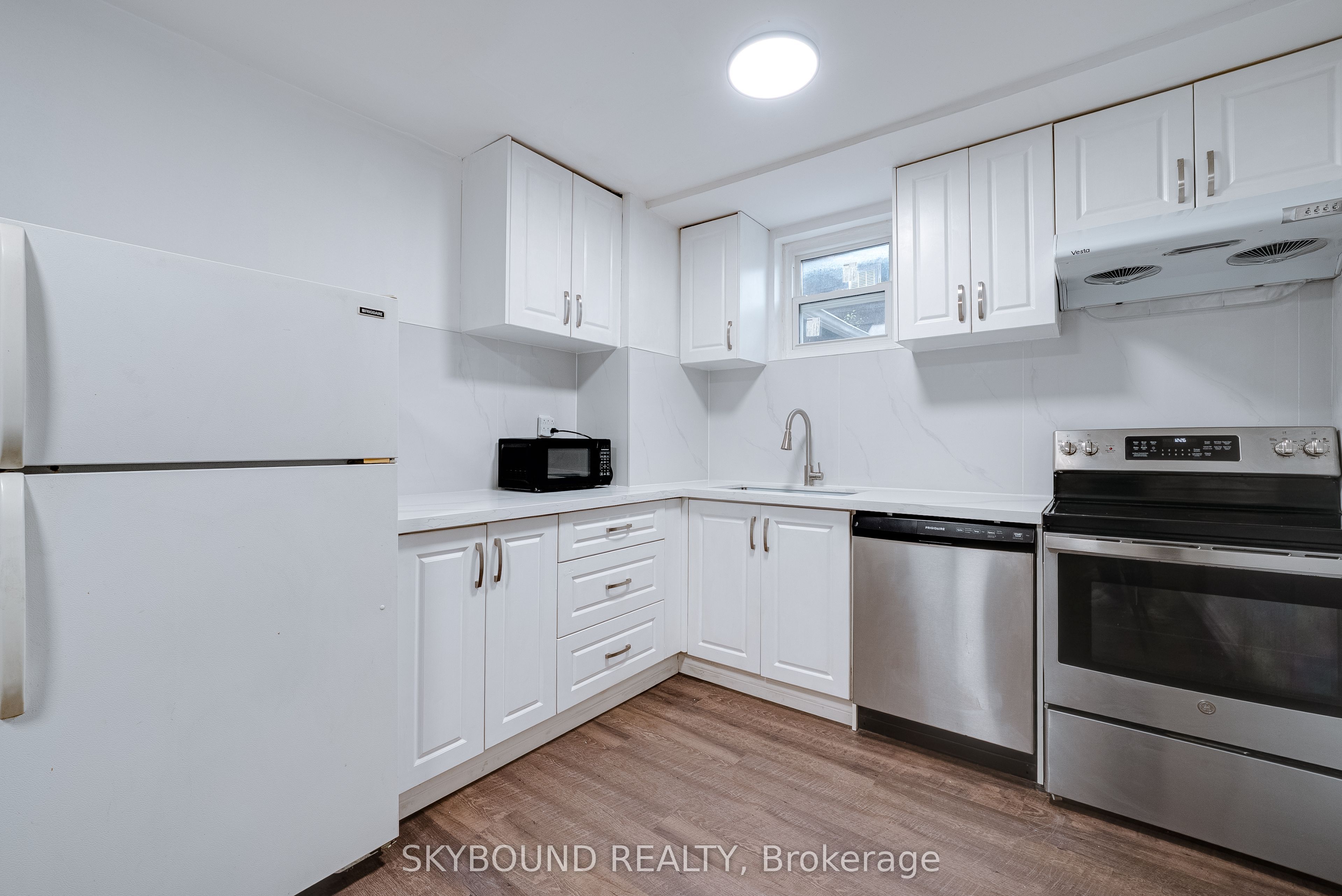 43 Craydon Avenue Property Photo 12