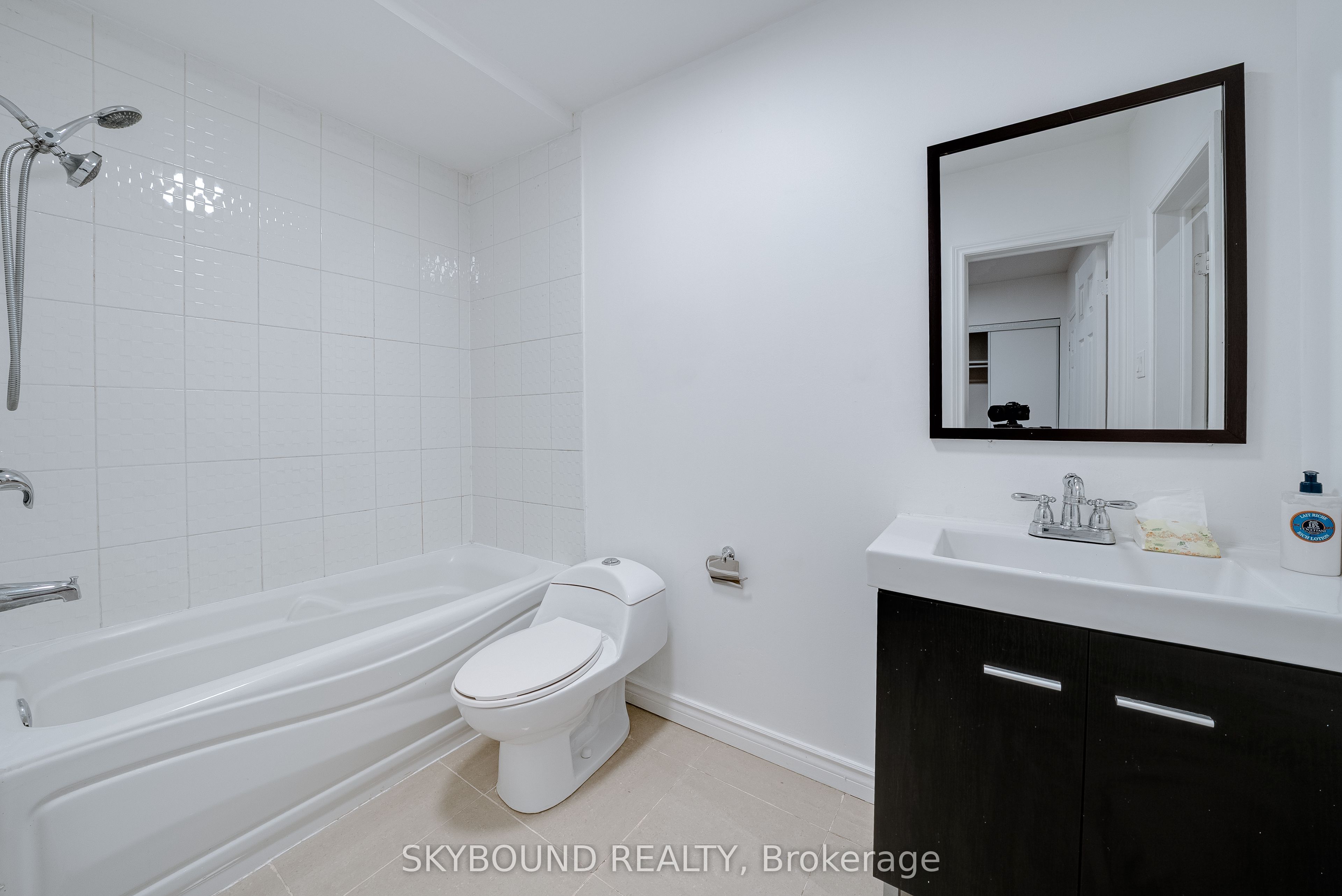 43 Craydon Avenue Property Photo 16