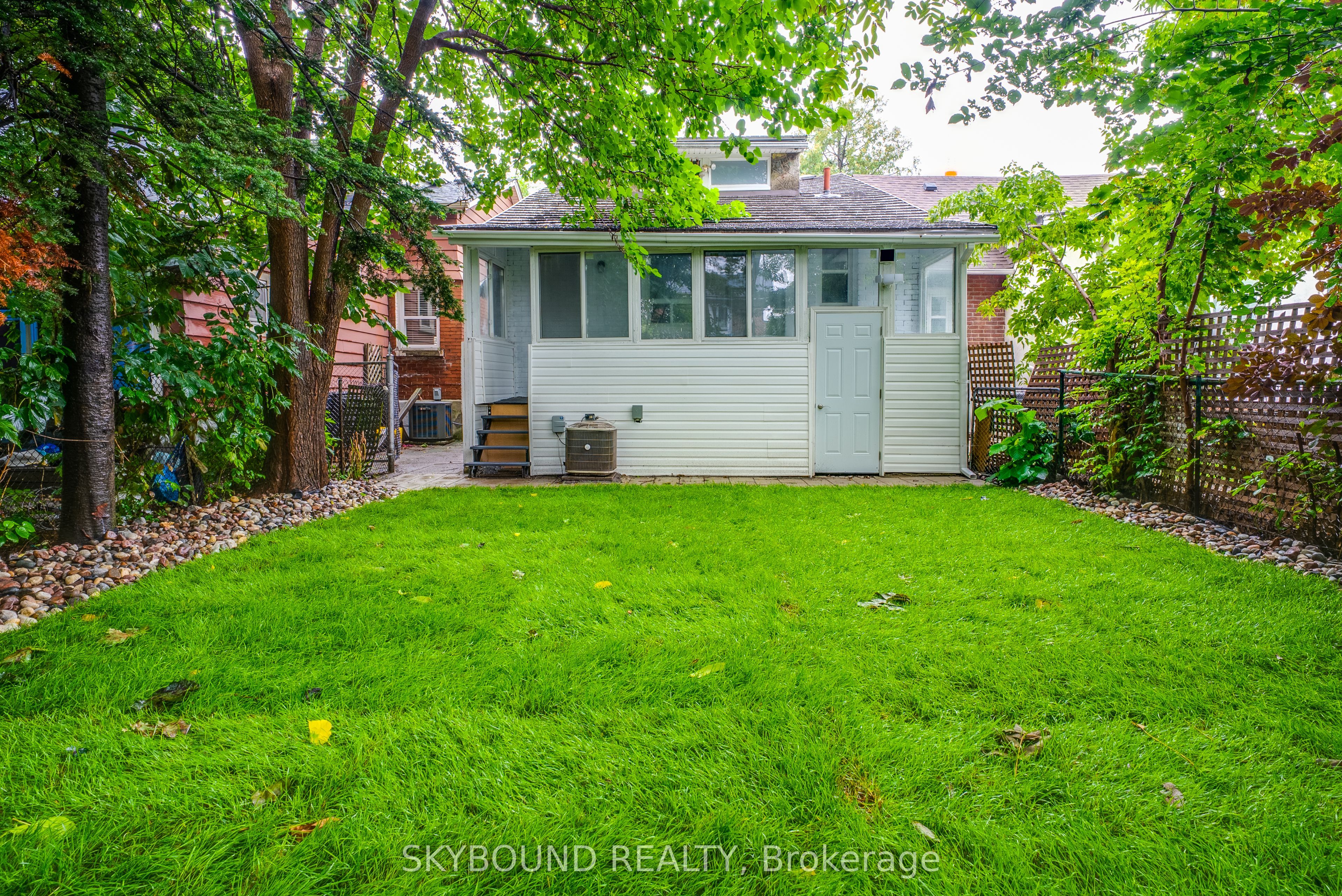 43 Craydon Avenue Property Photo 26