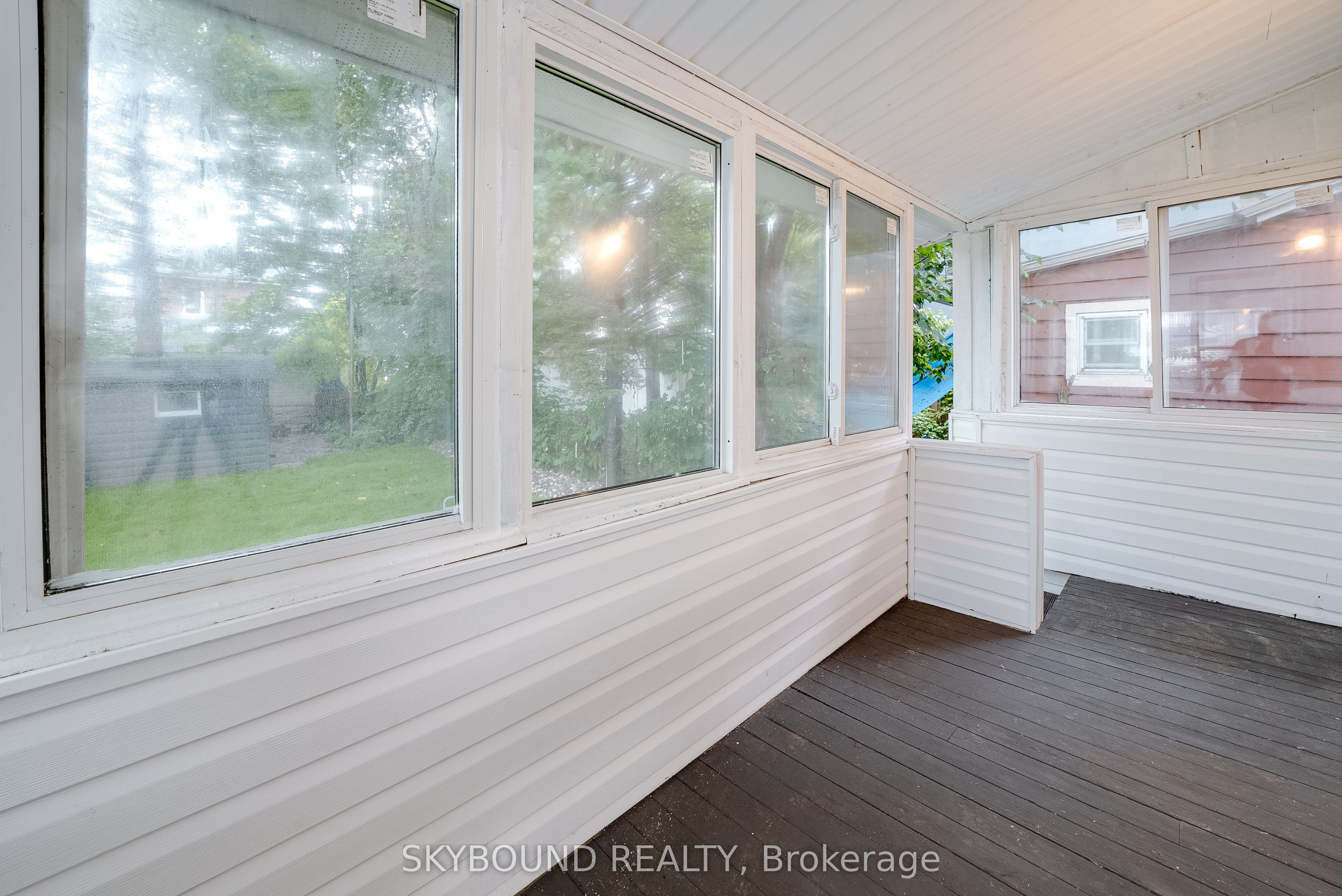 43 Craydon Avenue Property Photo 33