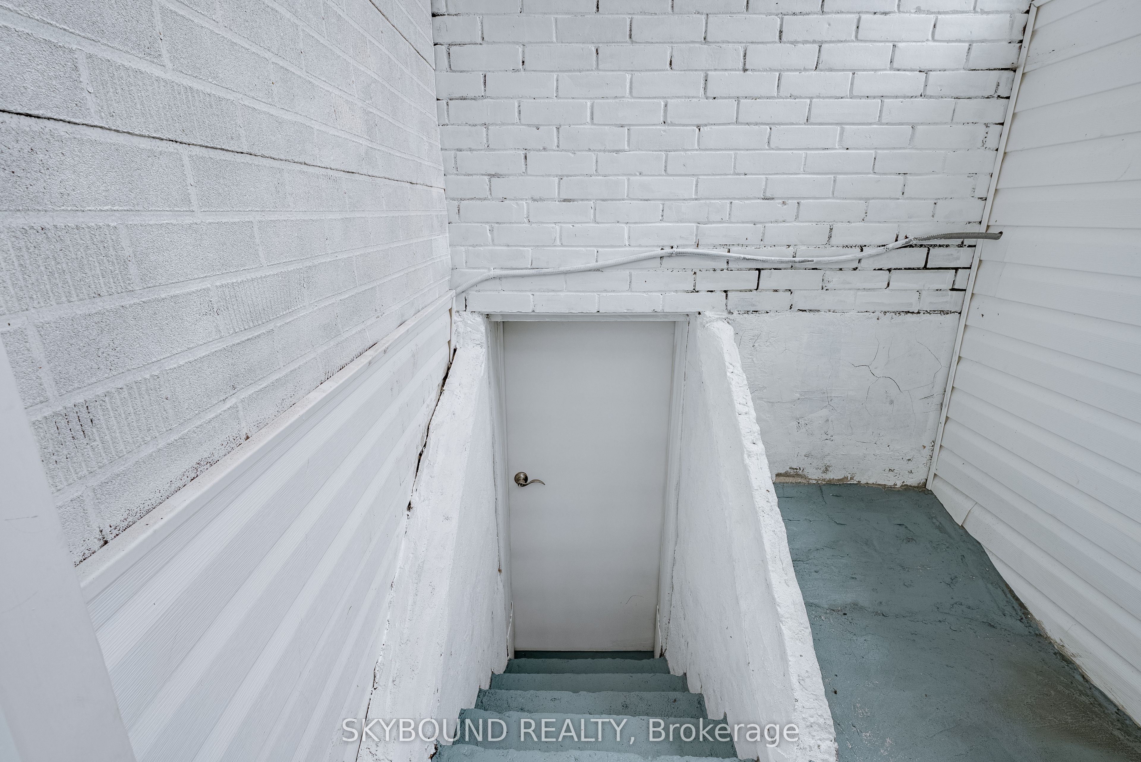 43 Craydon Avenue Property Photo 34