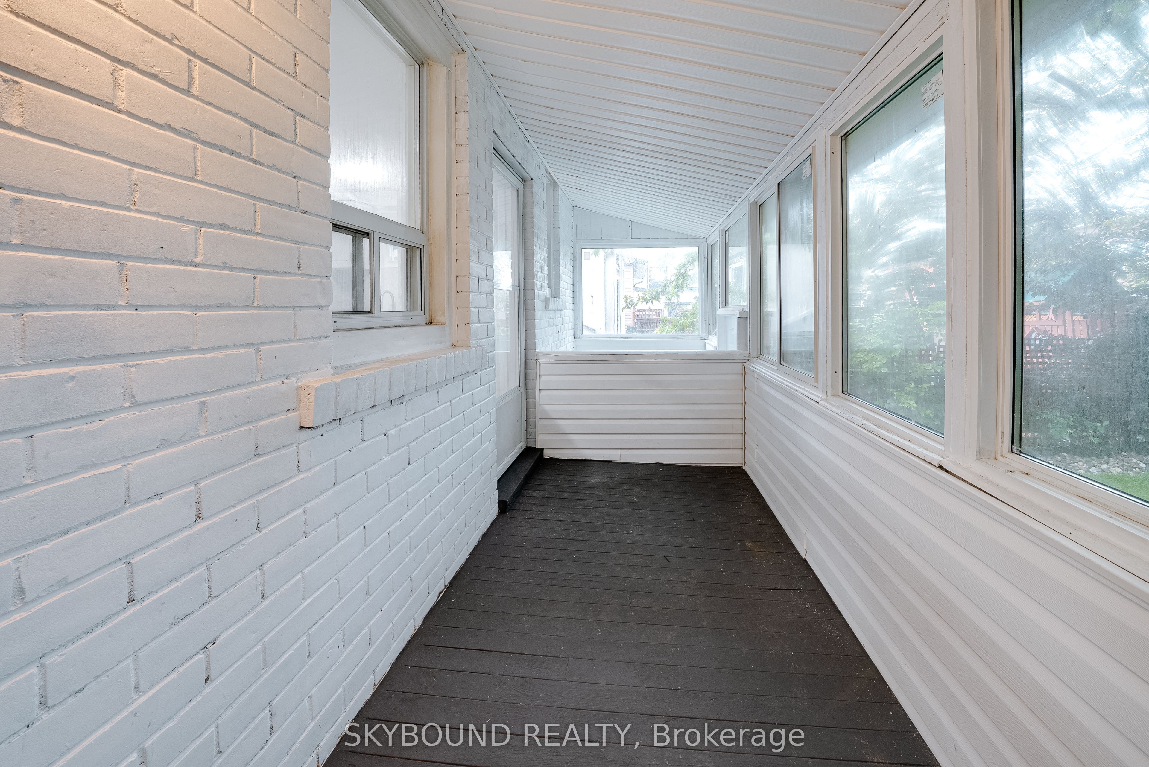 43 Craydon Avenue Property Photo 37
