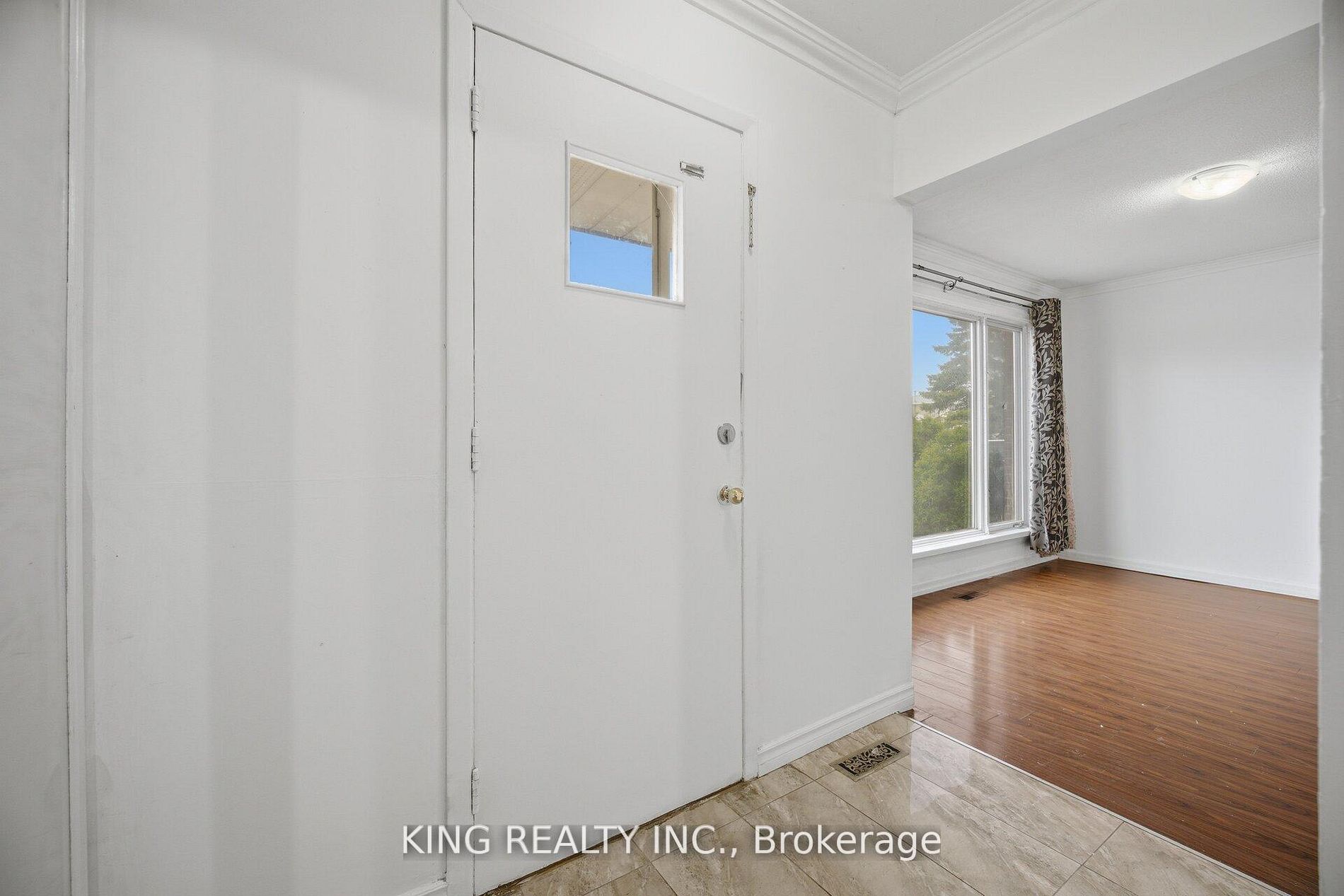 42 Flamingo Crescent Property Photo 5