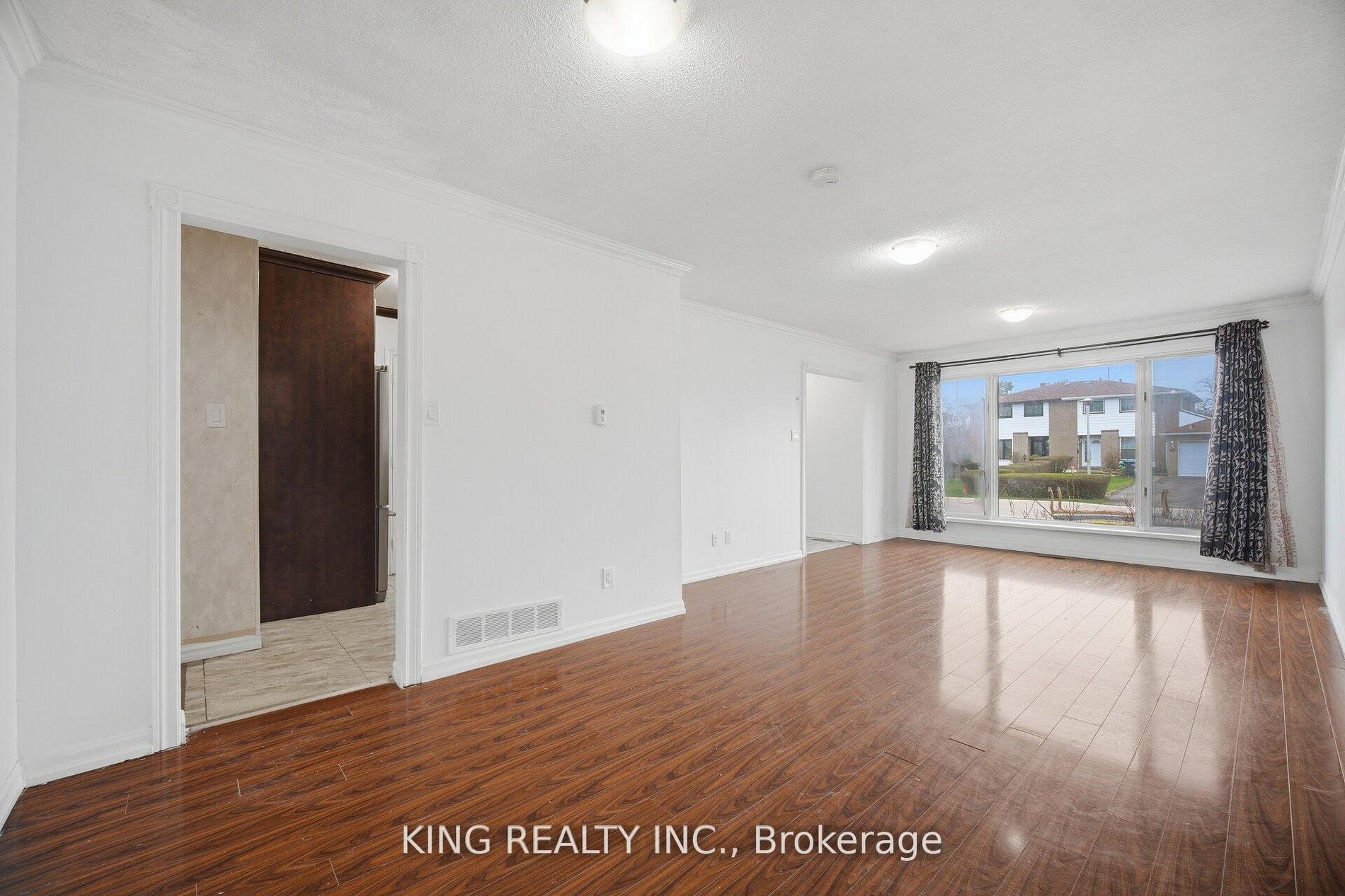 42 Flamingo Crescent Property Photo 9