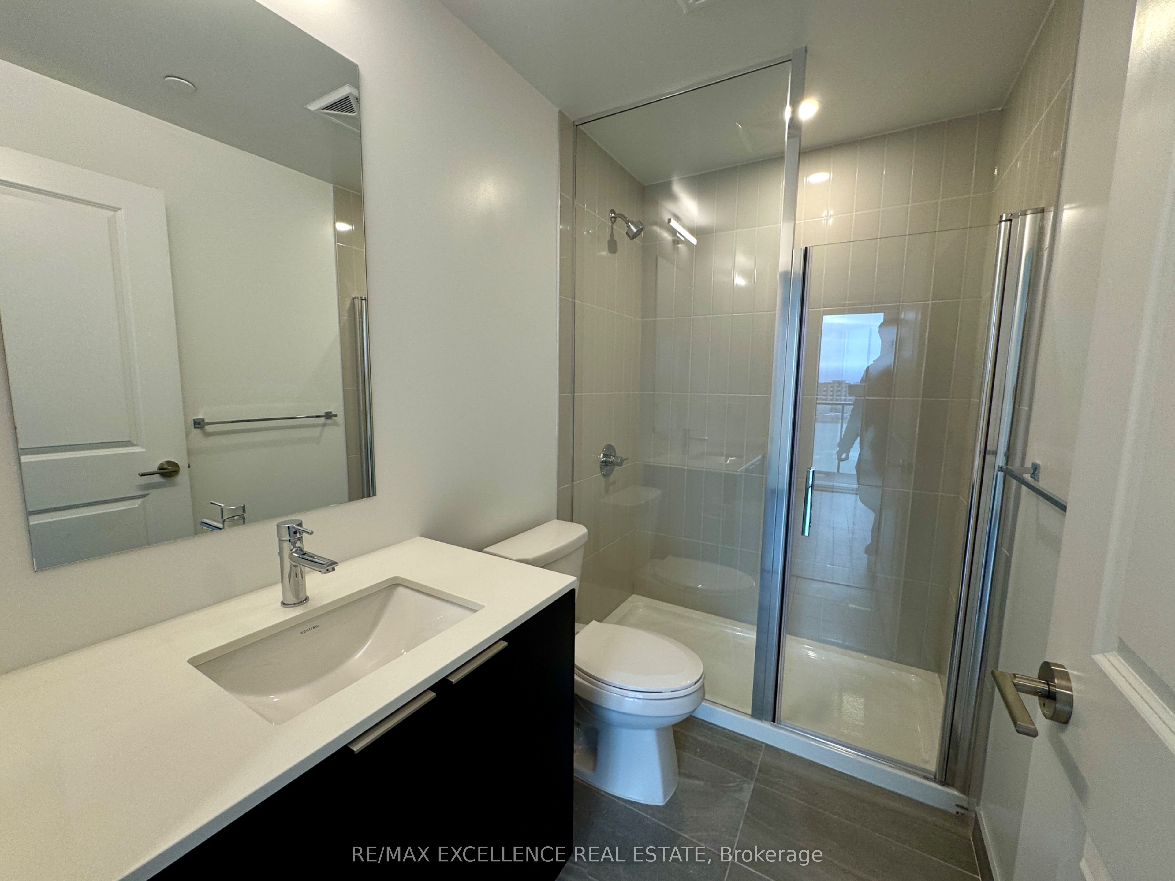 15 Skyridge Drive 413 Property Photo 10