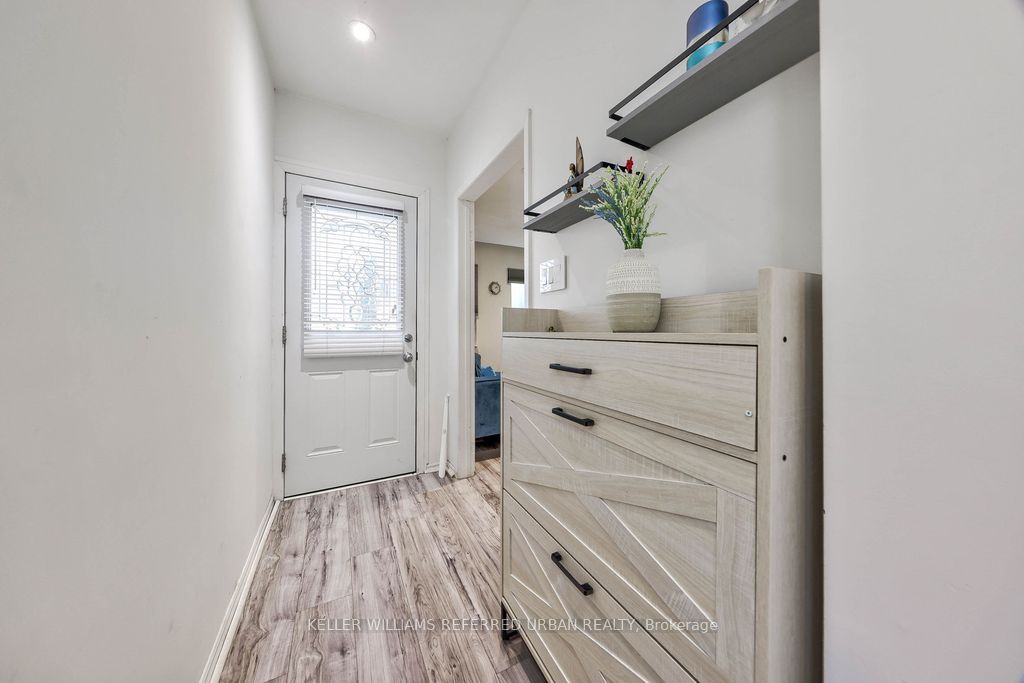13 Teston Boulevard Property Photo 2
