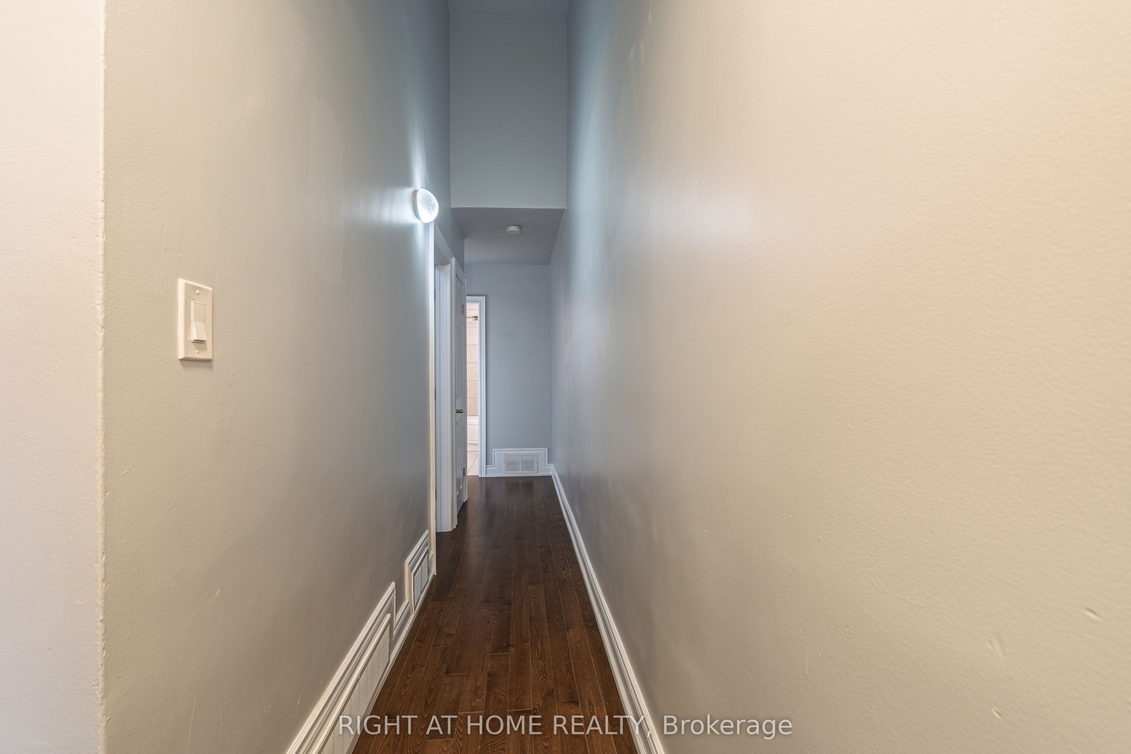 1132 The Queensway Avenue A Property Photo 3