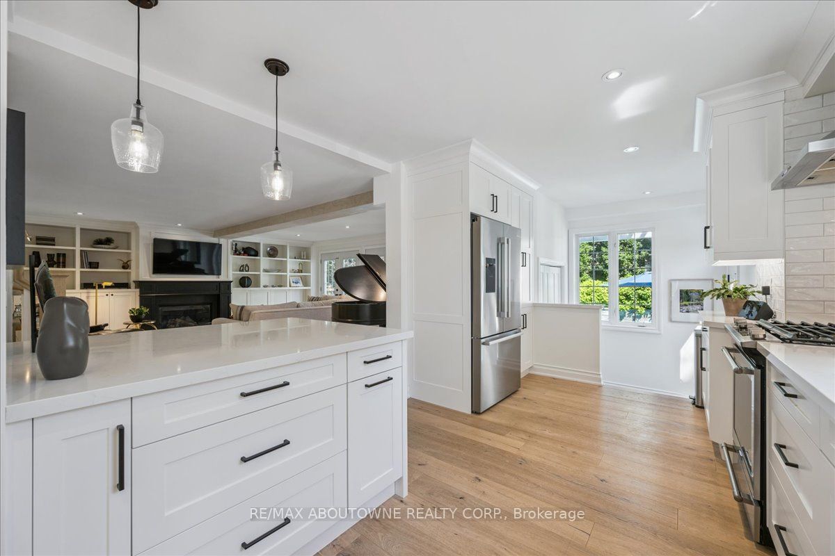 489 Rebecca Street Property Photo 12