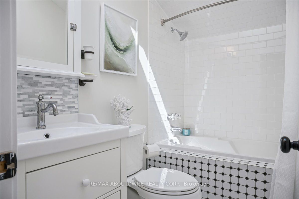 489 Rebecca Street Property Photo 35