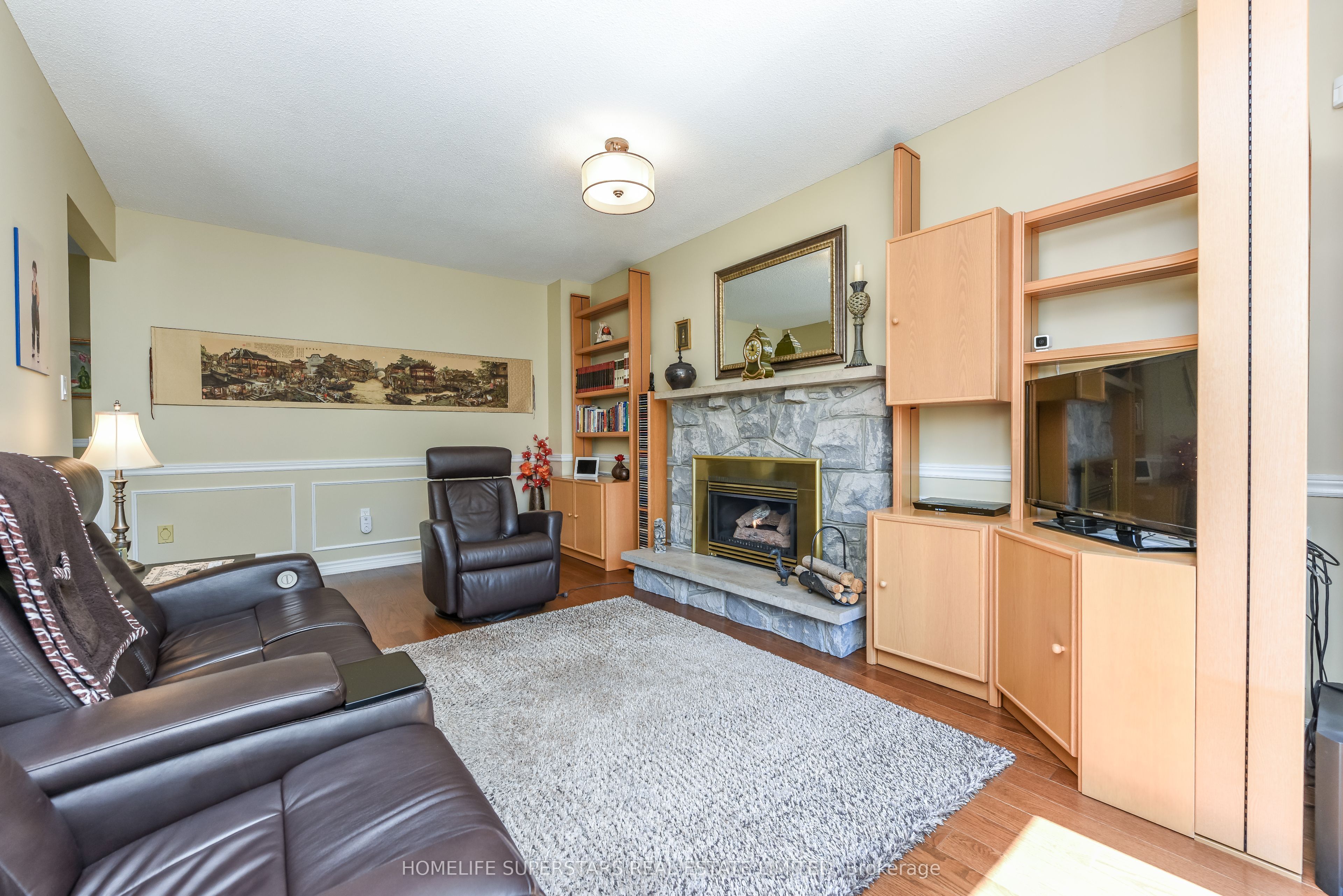 168 River Oaks Boulevard E Property Photo 11