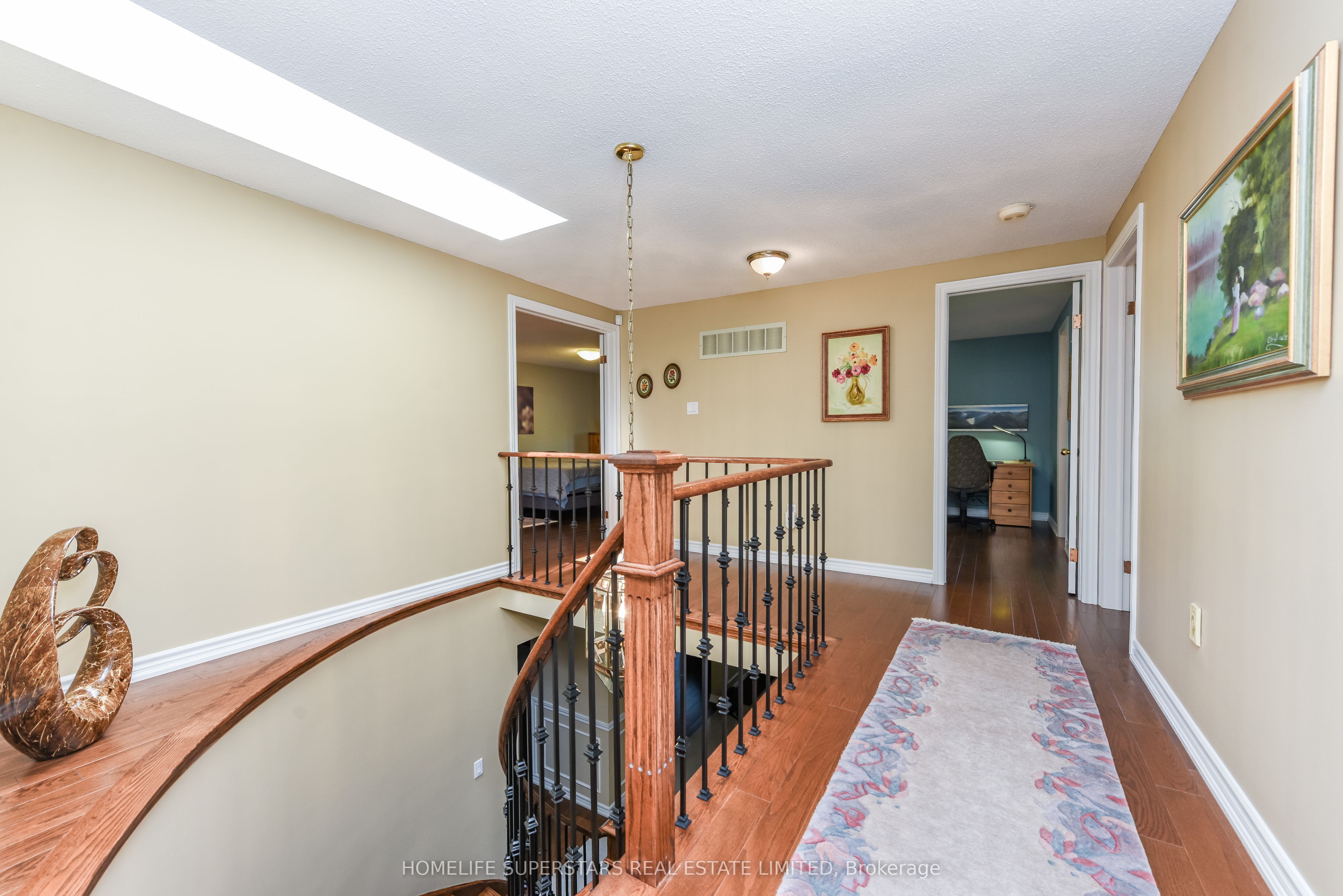 168 River Oaks Boulevard E Property Photo 20