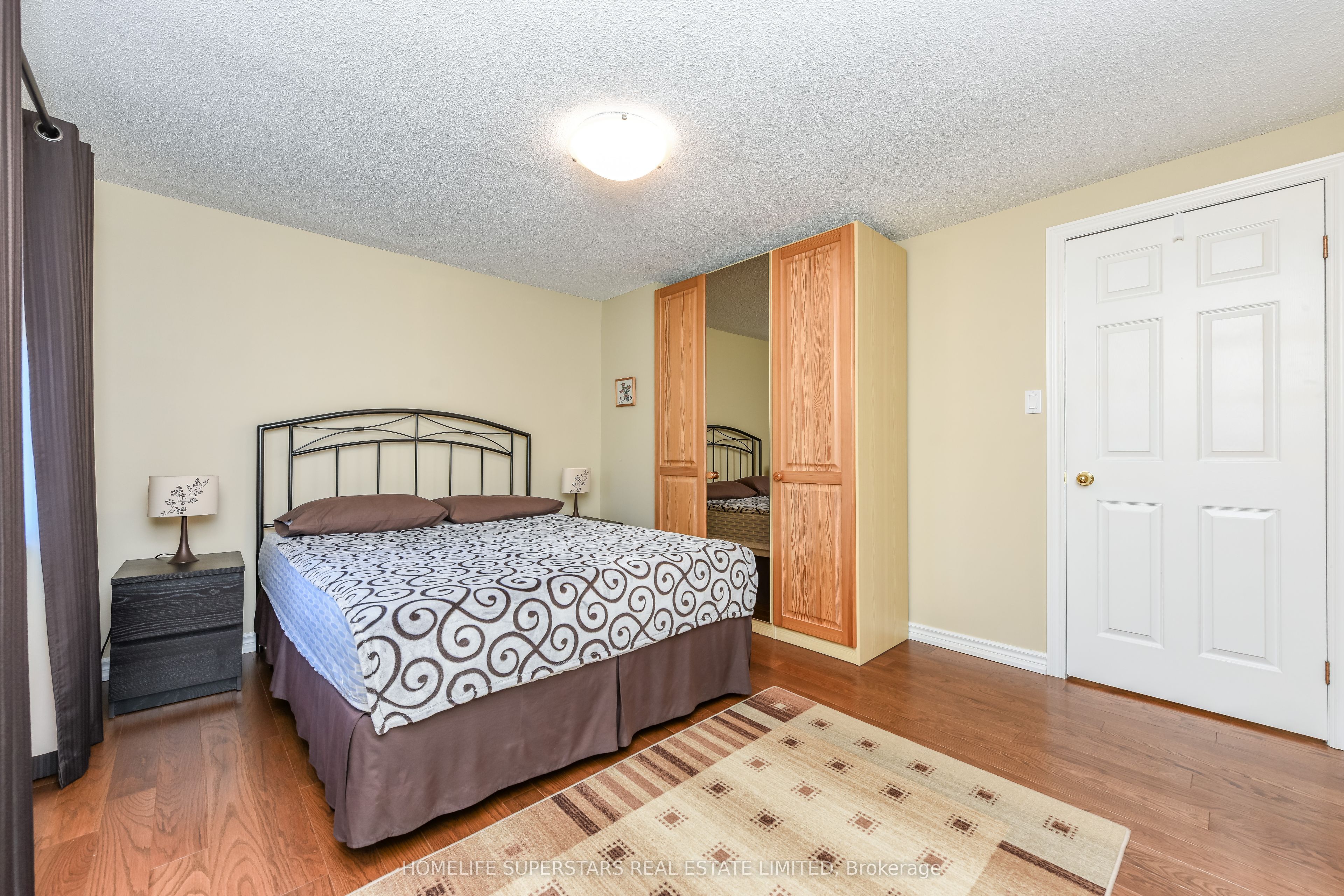 168 River Oaks Boulevard E Property Photo 24