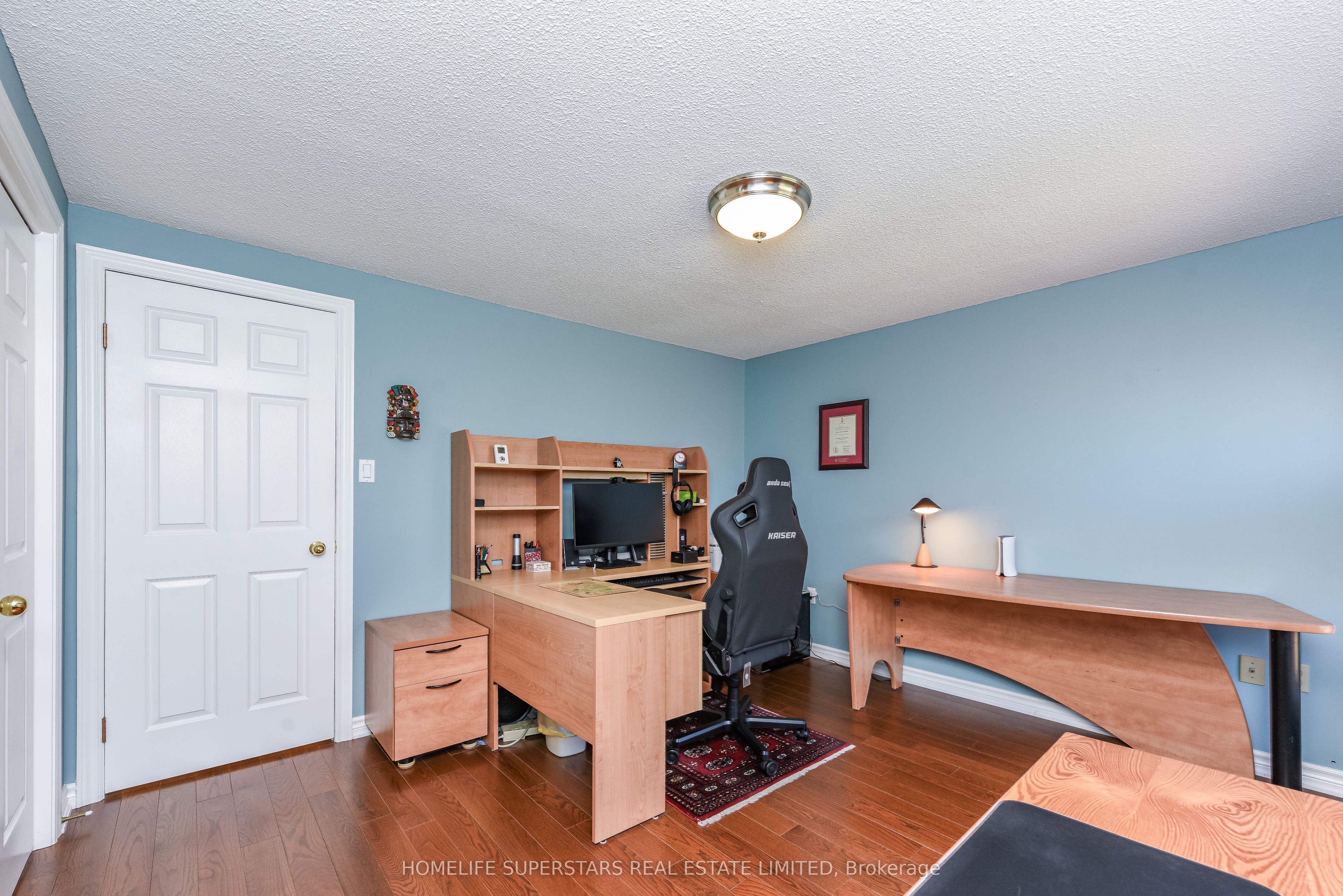 168 River Oaks Boulevard E Property Photo 27