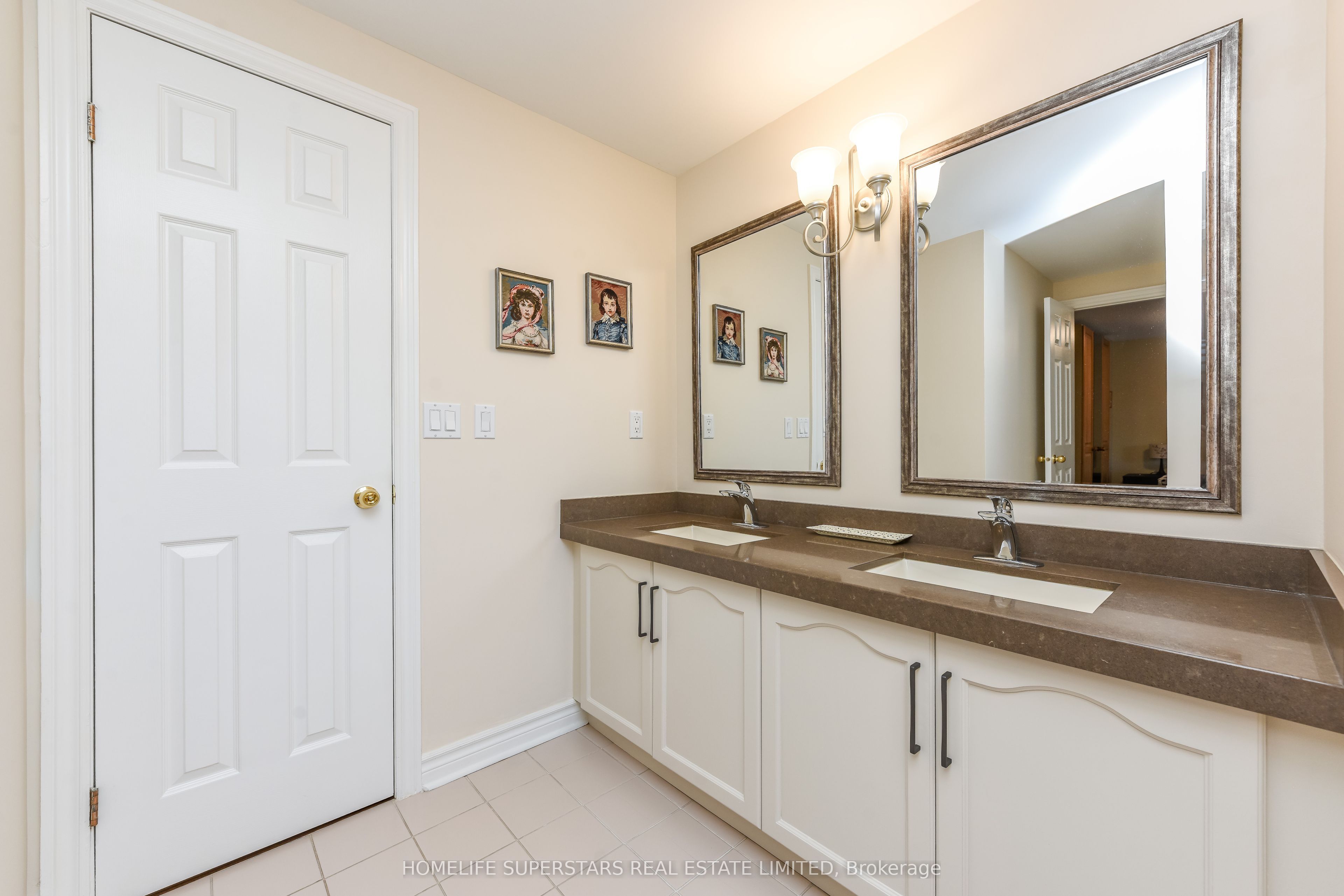 168 River Oaks Boulevard E Property Photo 32