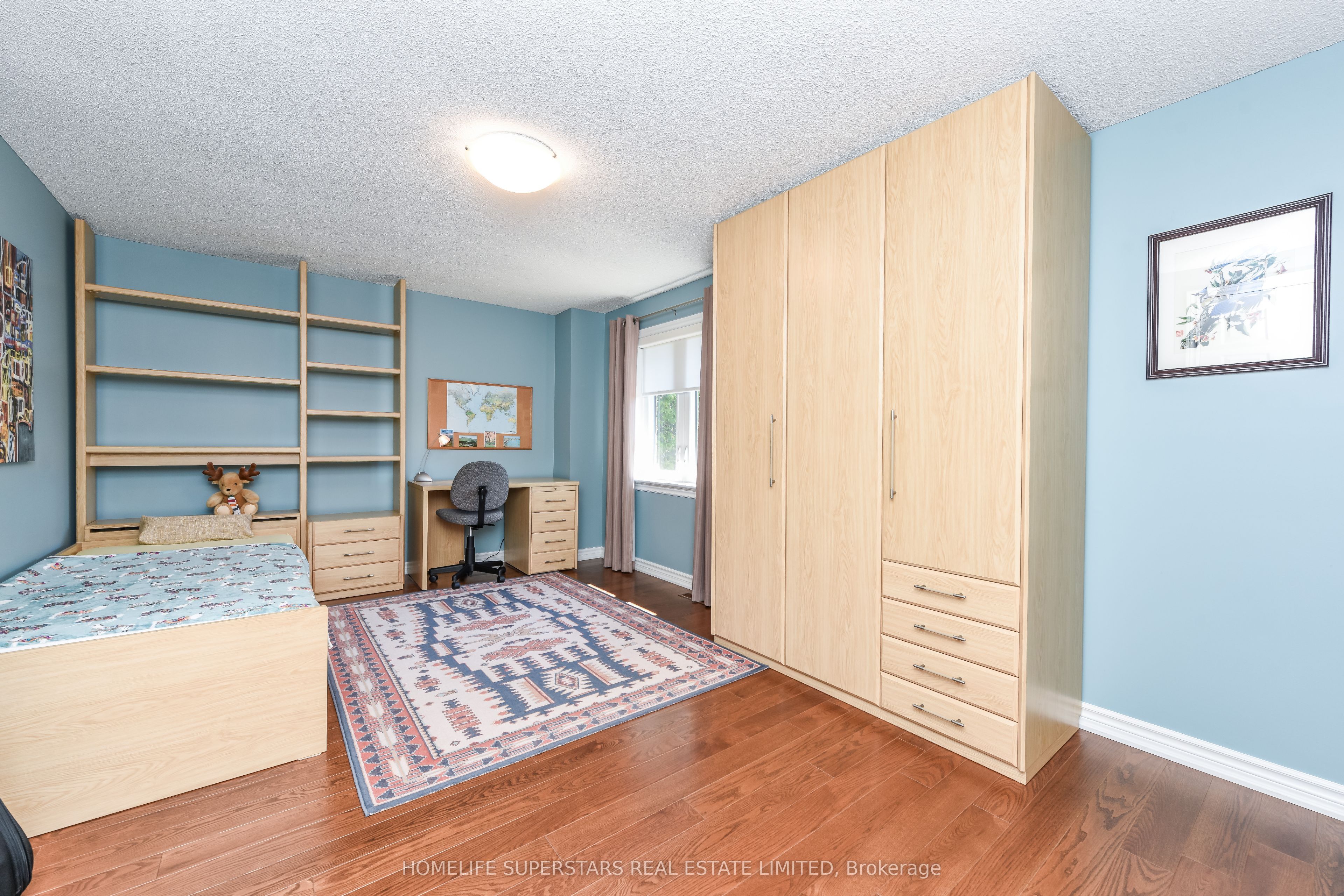 168 River Oaks Boulevard E Property Photo 33