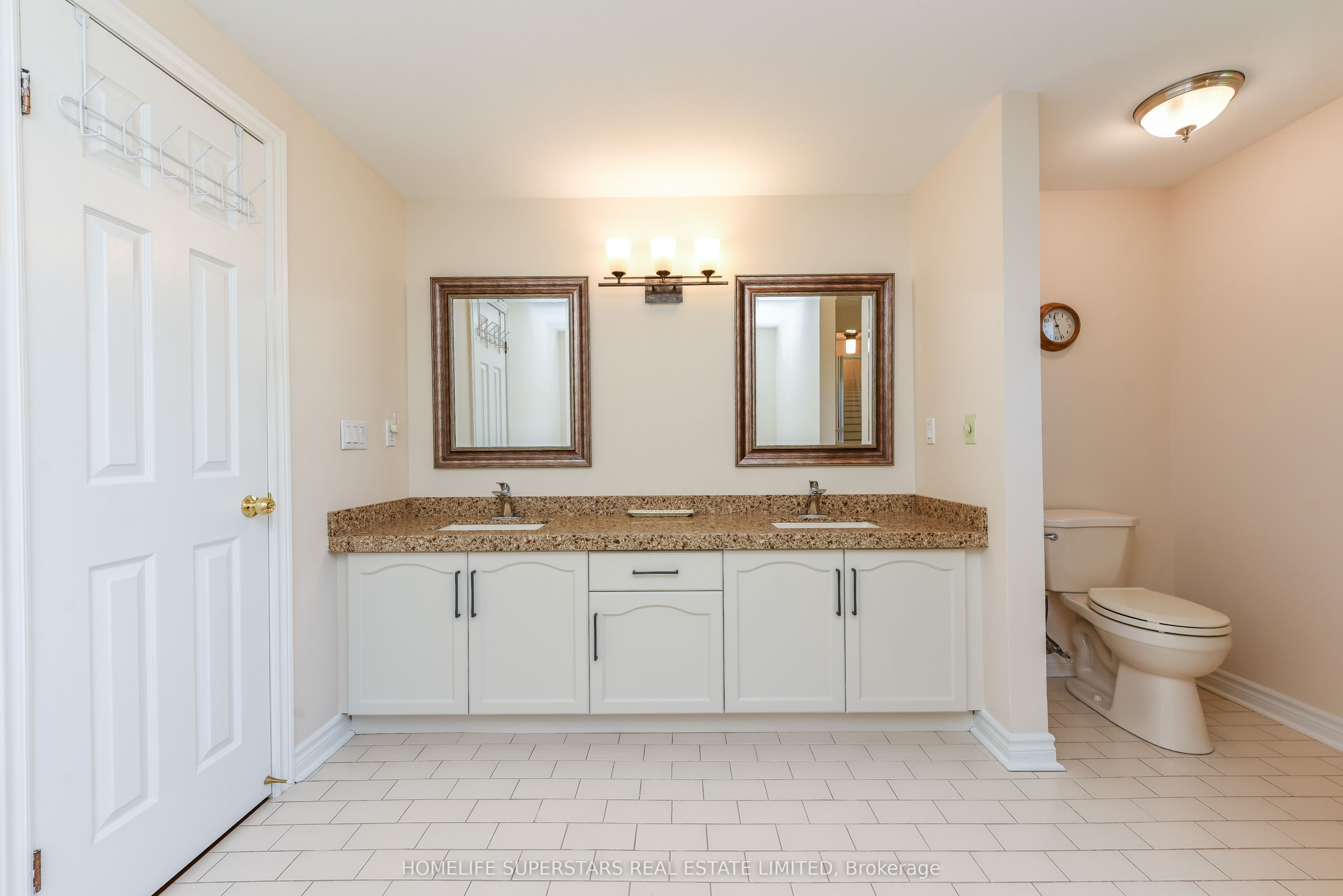 168 River Oaks Boulevard E Property Photo 36