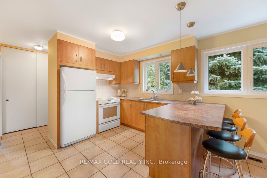 29 Carberry Crescent Property Photo 10
