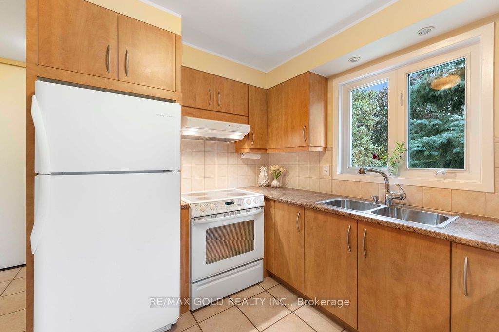 29 Carberry Crescent Property Photo 11