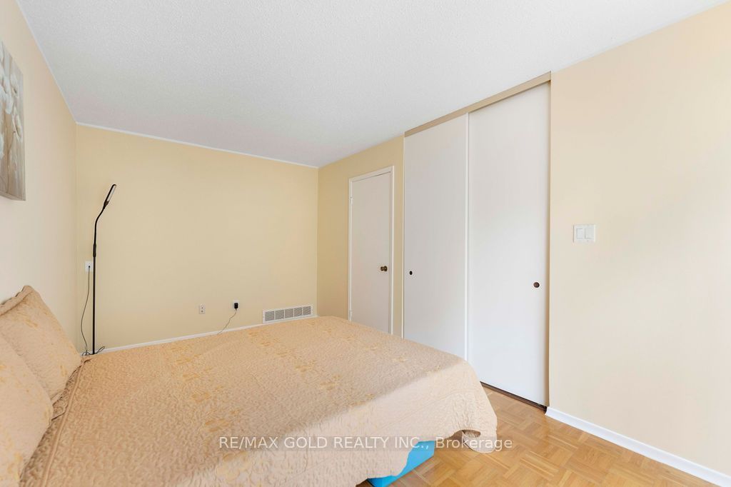 29 Carberry Crescent Property Photo 23