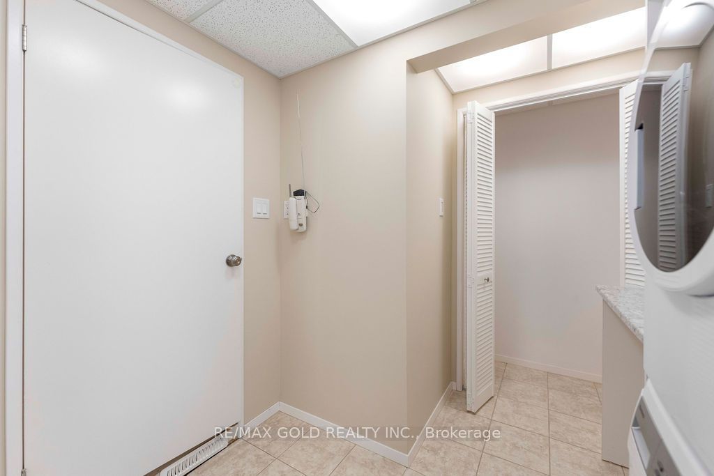 29 Carberry Crescent Property Photo 38