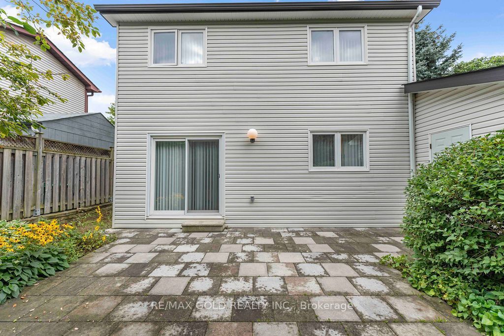 29 Carberry Crescent Property Photo 42