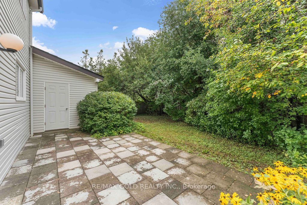 29 Carberry Crescent Property Photo 43