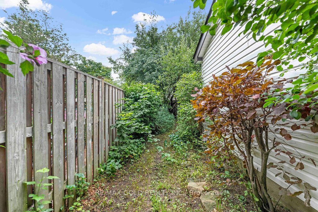 29 Carberry Crescent Property Photo 45