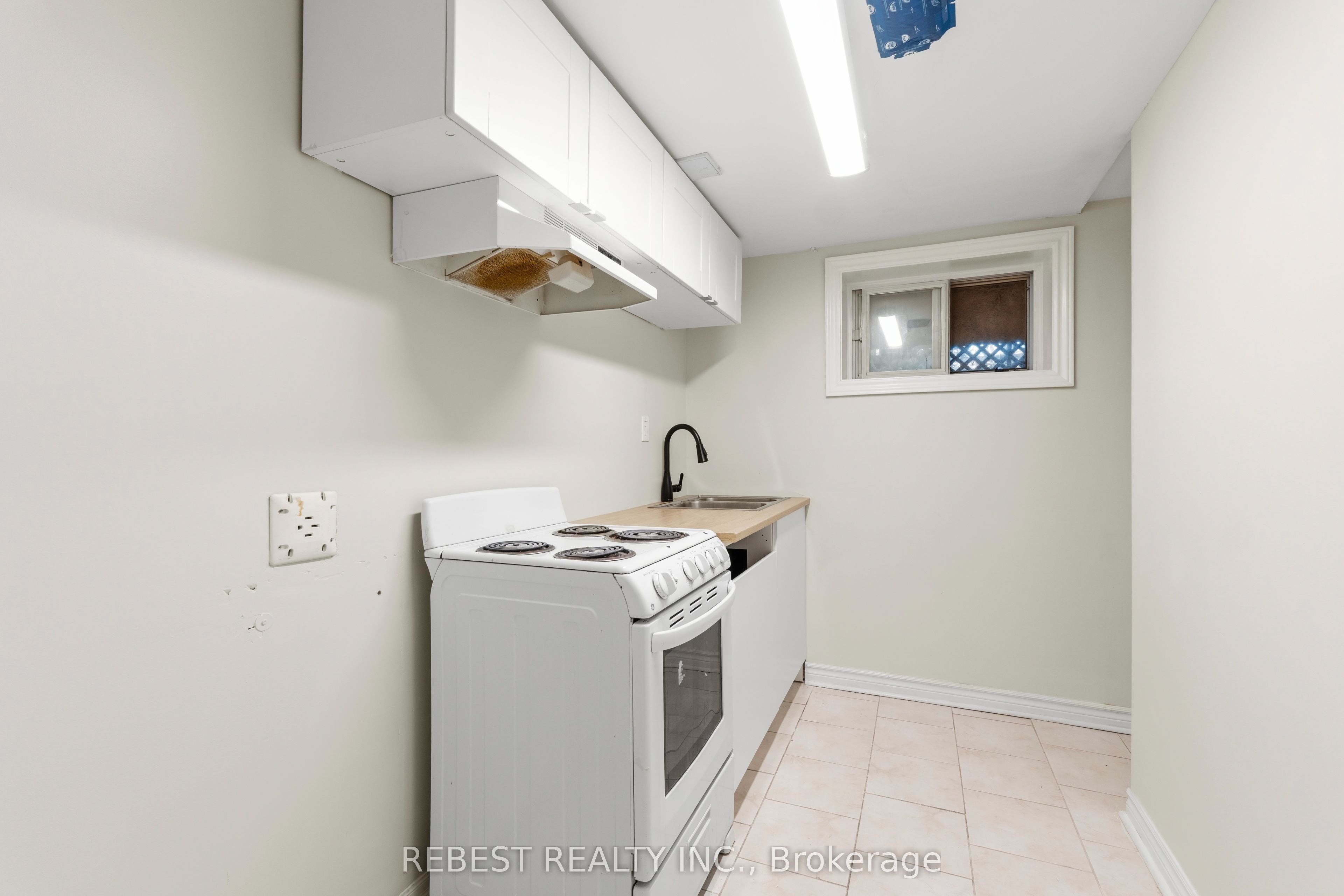 2181 Wiseman Court Property Photo 29