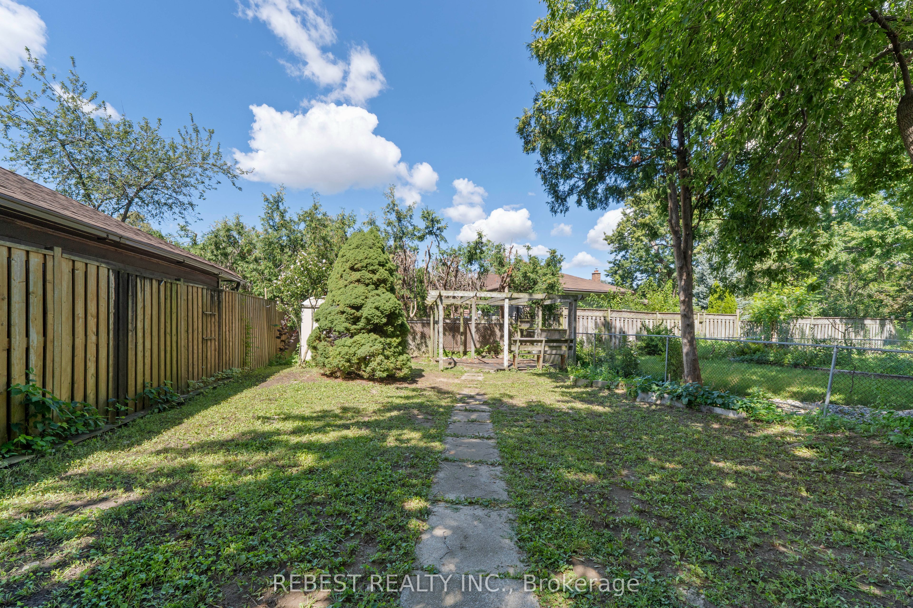 2181 Wiseman Court Property Photo 33