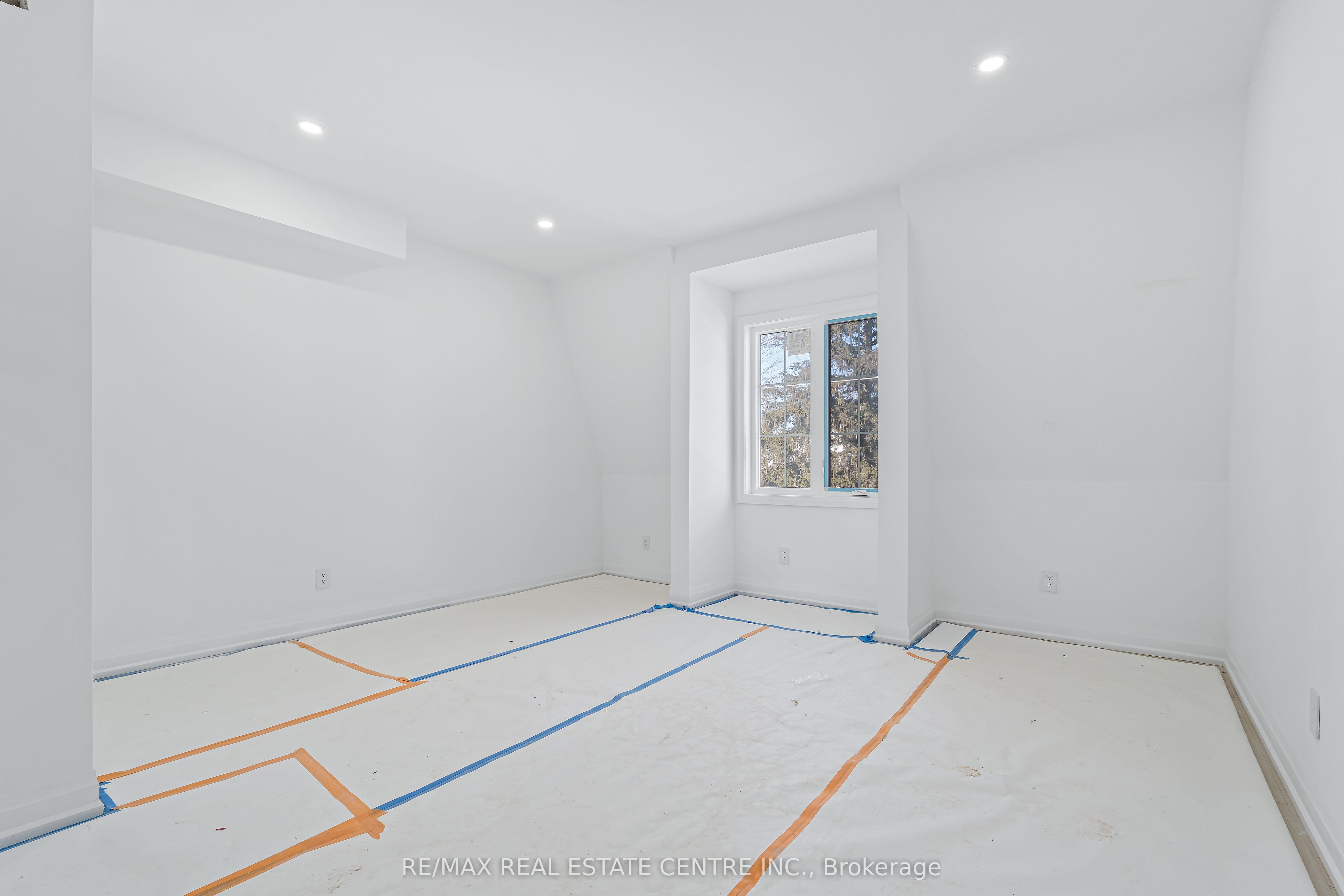 17 James Street Property Photo 32