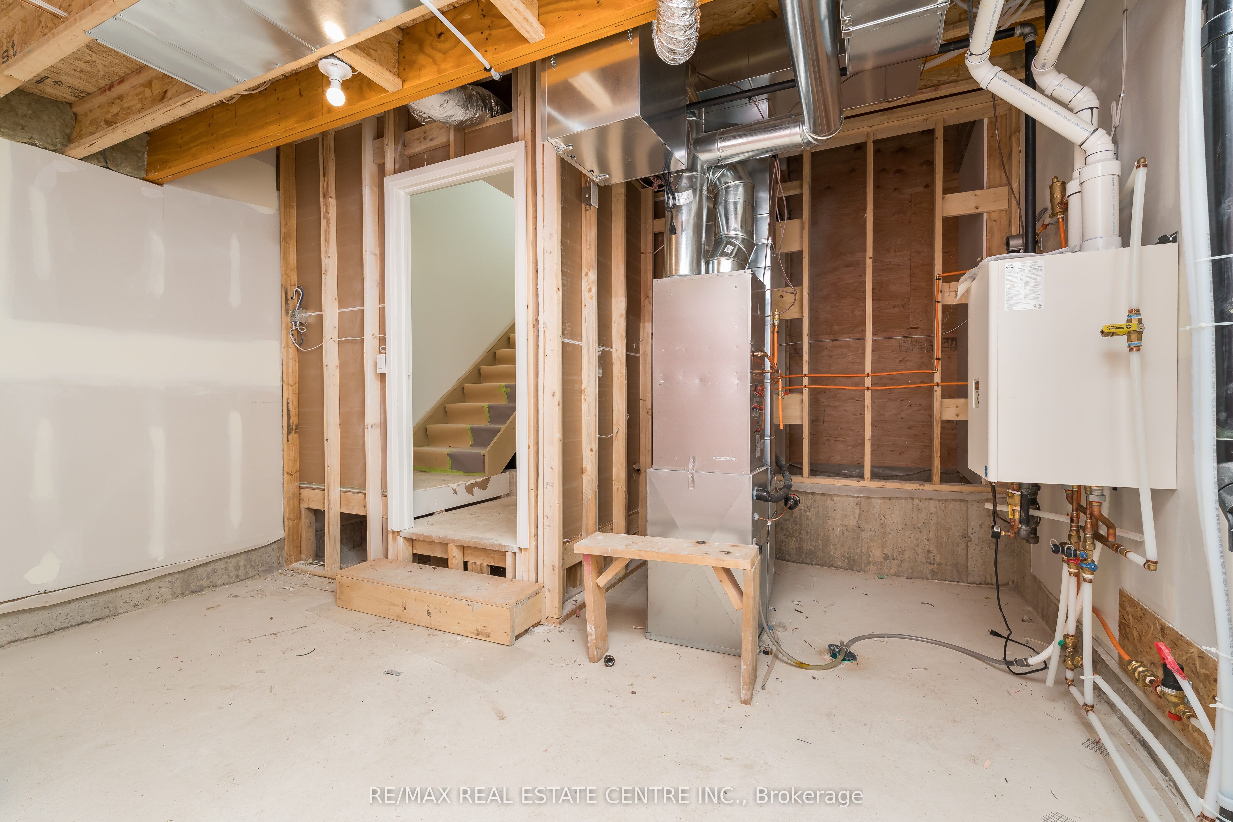 17 James Street Property Photo 40
